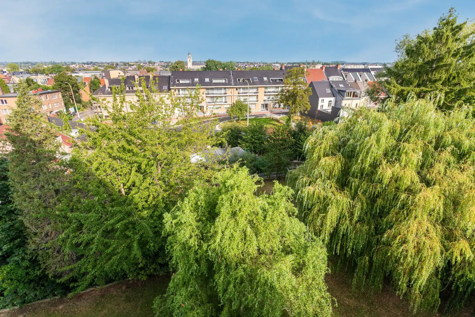Ruim app (EPC:C) met 3 slpk, terras, kelder en garage foto 20