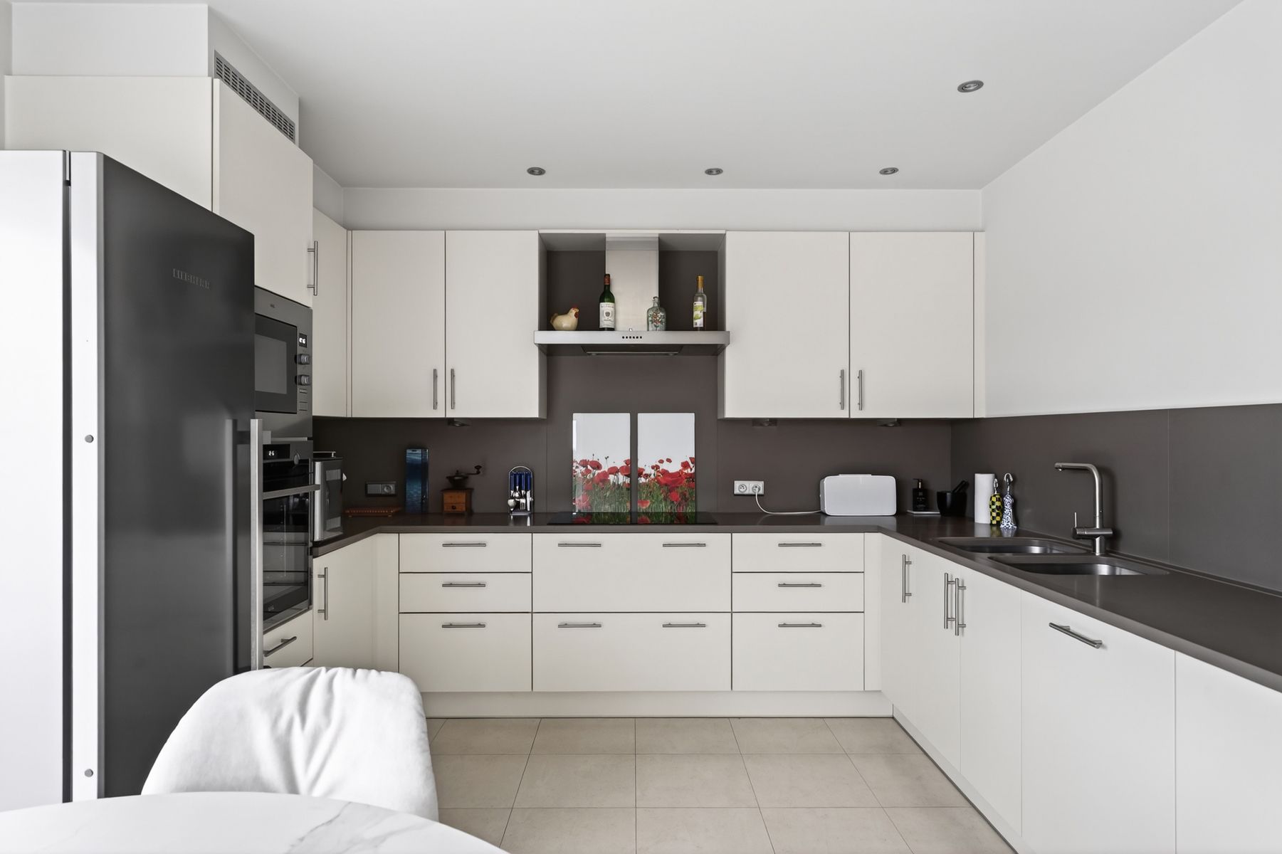 Rustig gelegen exclusieve villa met zwembad in Jabbeke foto 7