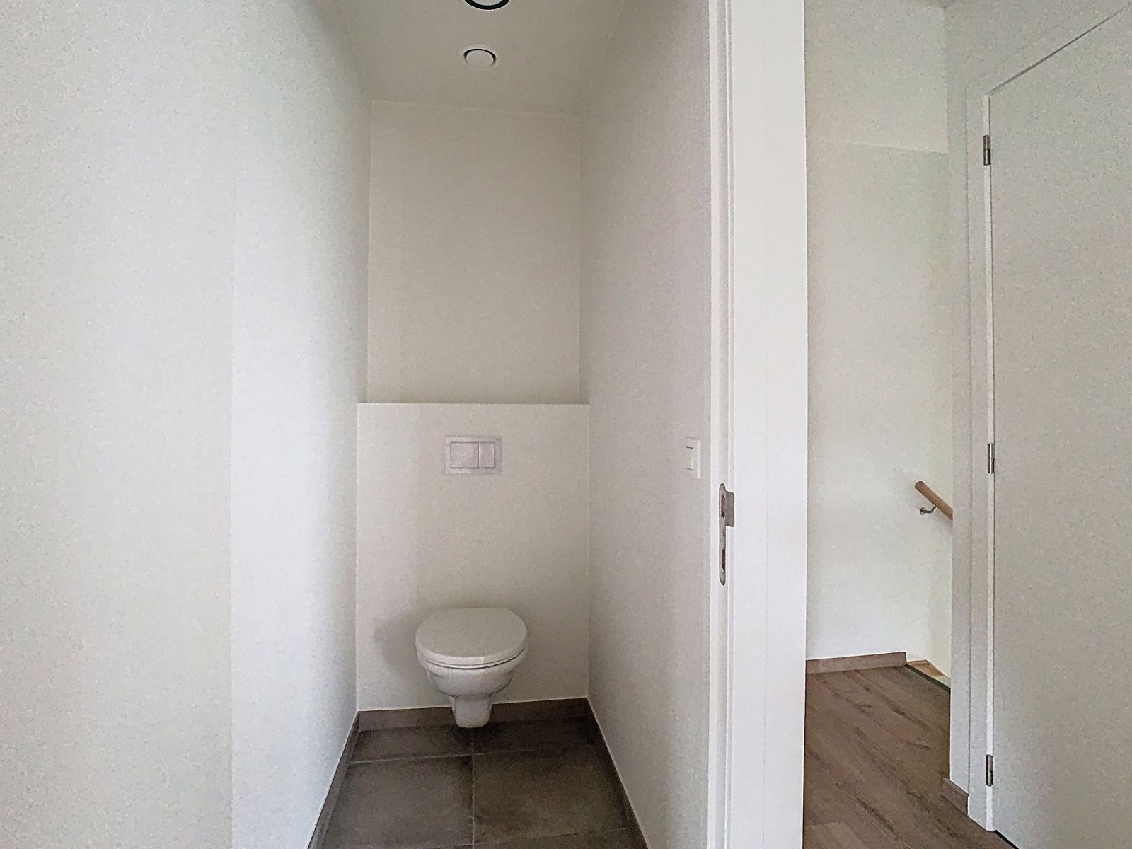  Moderne Nieuwbouwwoning (HOB) met 3 SLPK, Tuin én Carport! foto 15