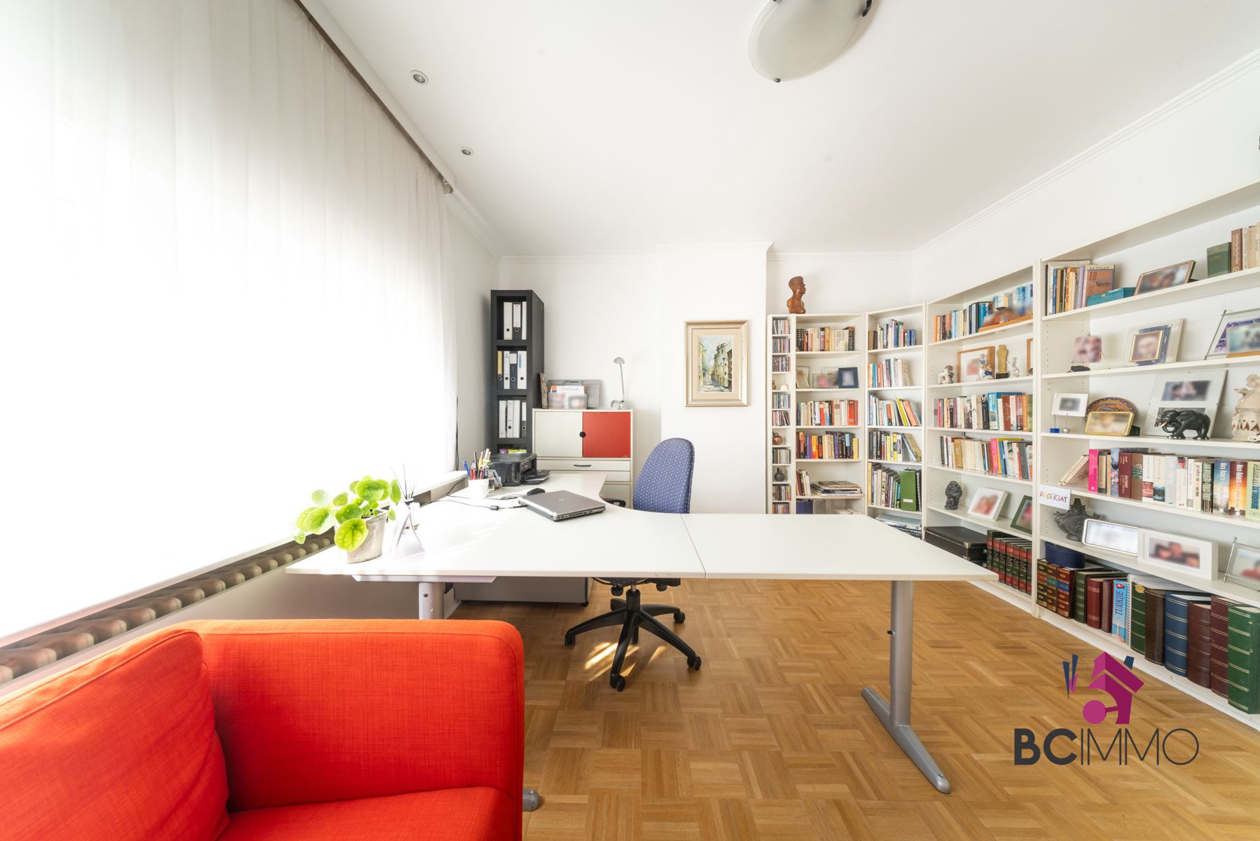 Ruime woning met praktijkruimte en 6 slaapkamers te Genk foto 15