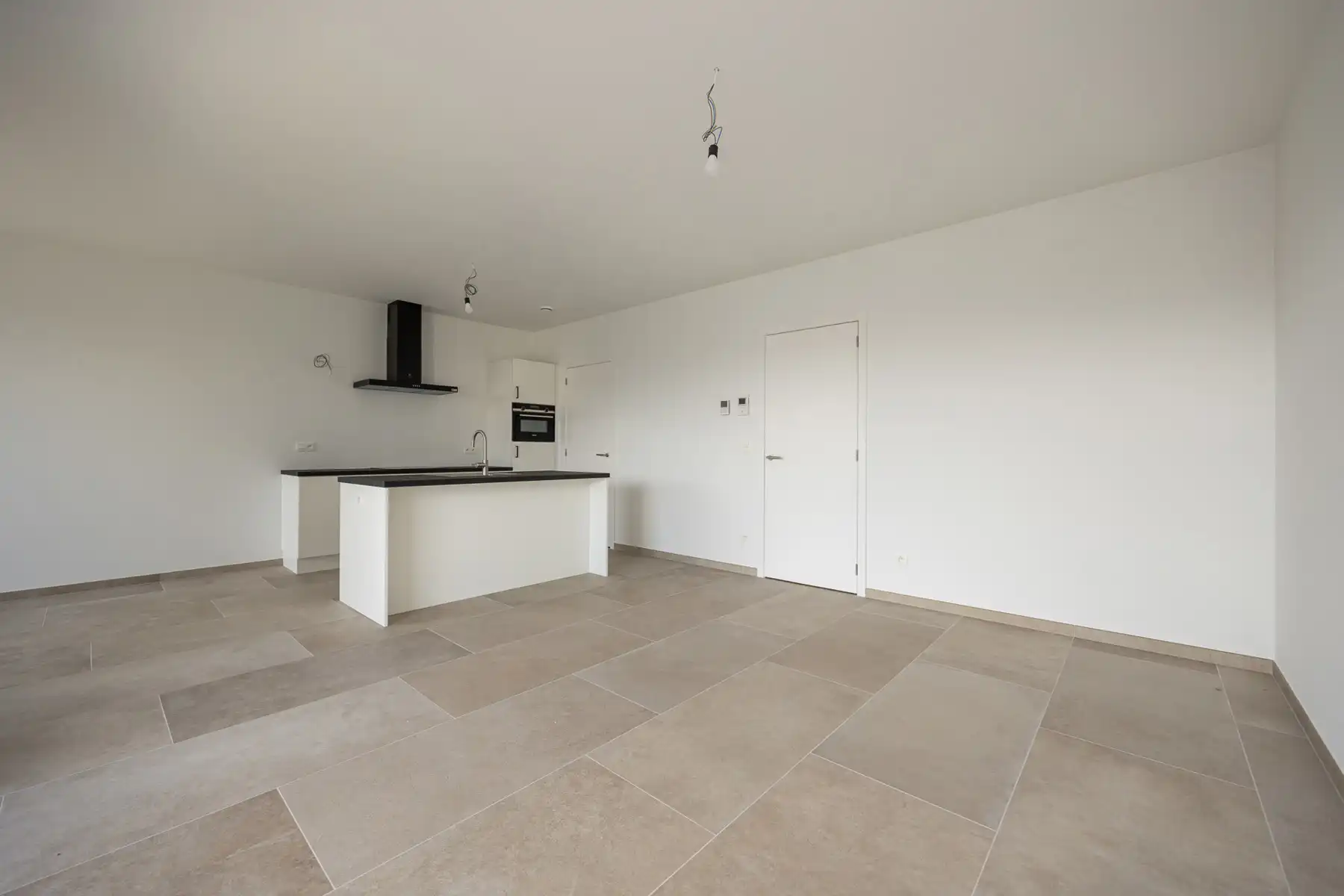 Prachtig nieuwbouwappartement op de 3de verdieping met ondergrondse autostaanplaats en berging. foto 2