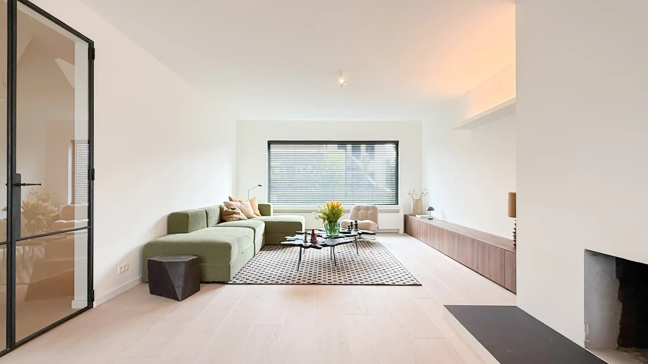 Gerenoveerde woning met zonnige tuin nabij de Graaf Jansdijk foto 13