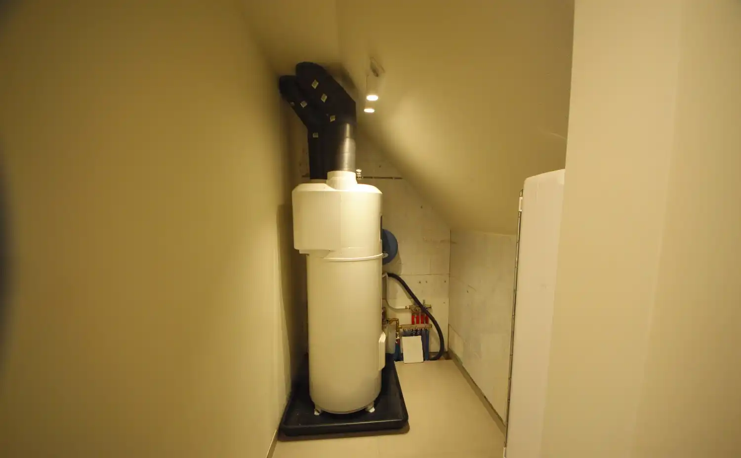 Ruim en lichtrijk gerenoveerd appartement (140 m²) INCL. 2 PARKEERPLAATSEN foto 18