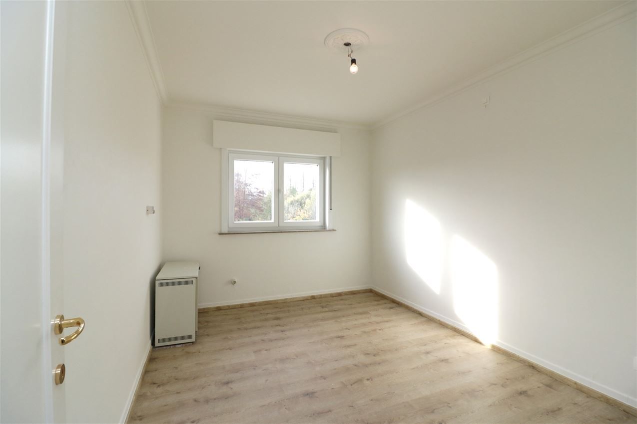 Villawoning met 4 slaapkamers en bijgebouw foto 23