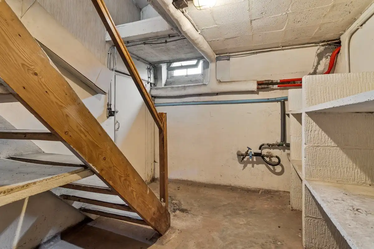 Ruime woning met 4 slaapkamers en garage! foto 12