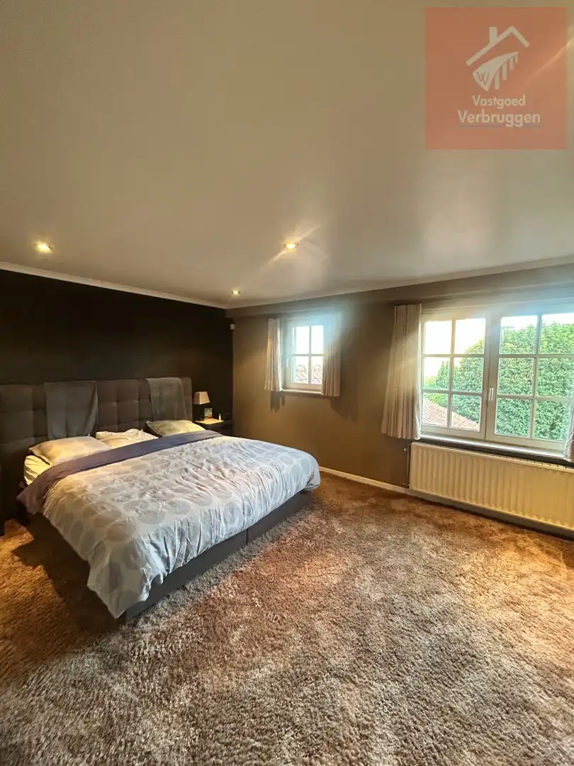 Woning met 2 slaapkamers, garage en tuin foto 9