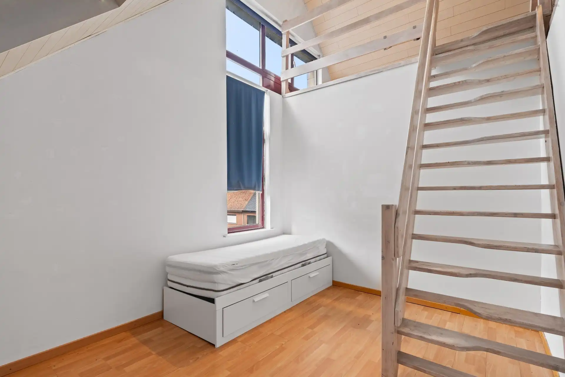 Zeer ruim duplex appartement met groot terras, beroepsruimte en garage van 70m² foto 22
