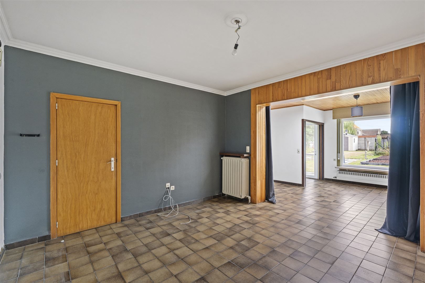 Zeer ruime woning met prachtige tuin foto 8