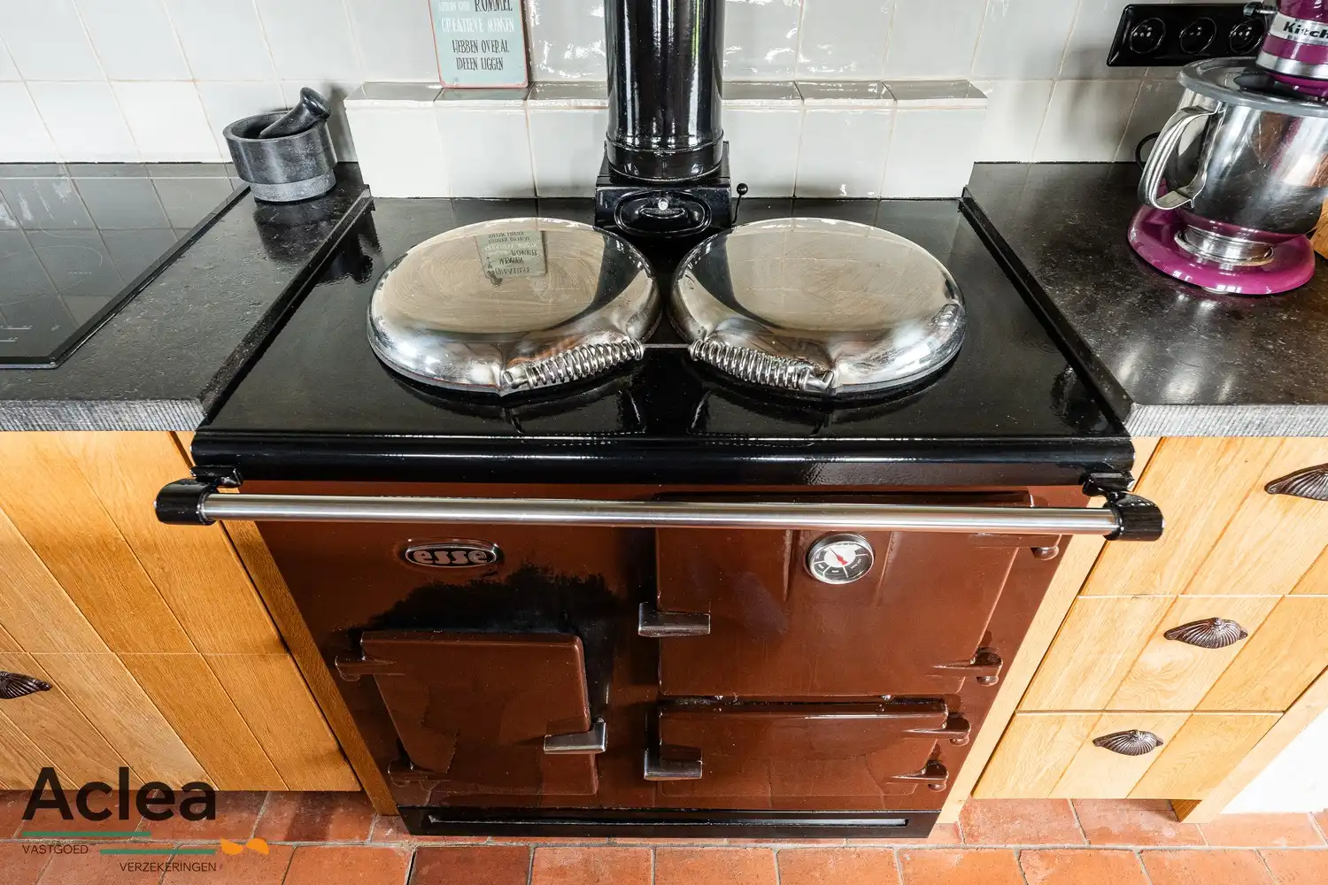 Karaktervol landhuis met paardenstal op 5.943m² in een groene omgeving foto 20