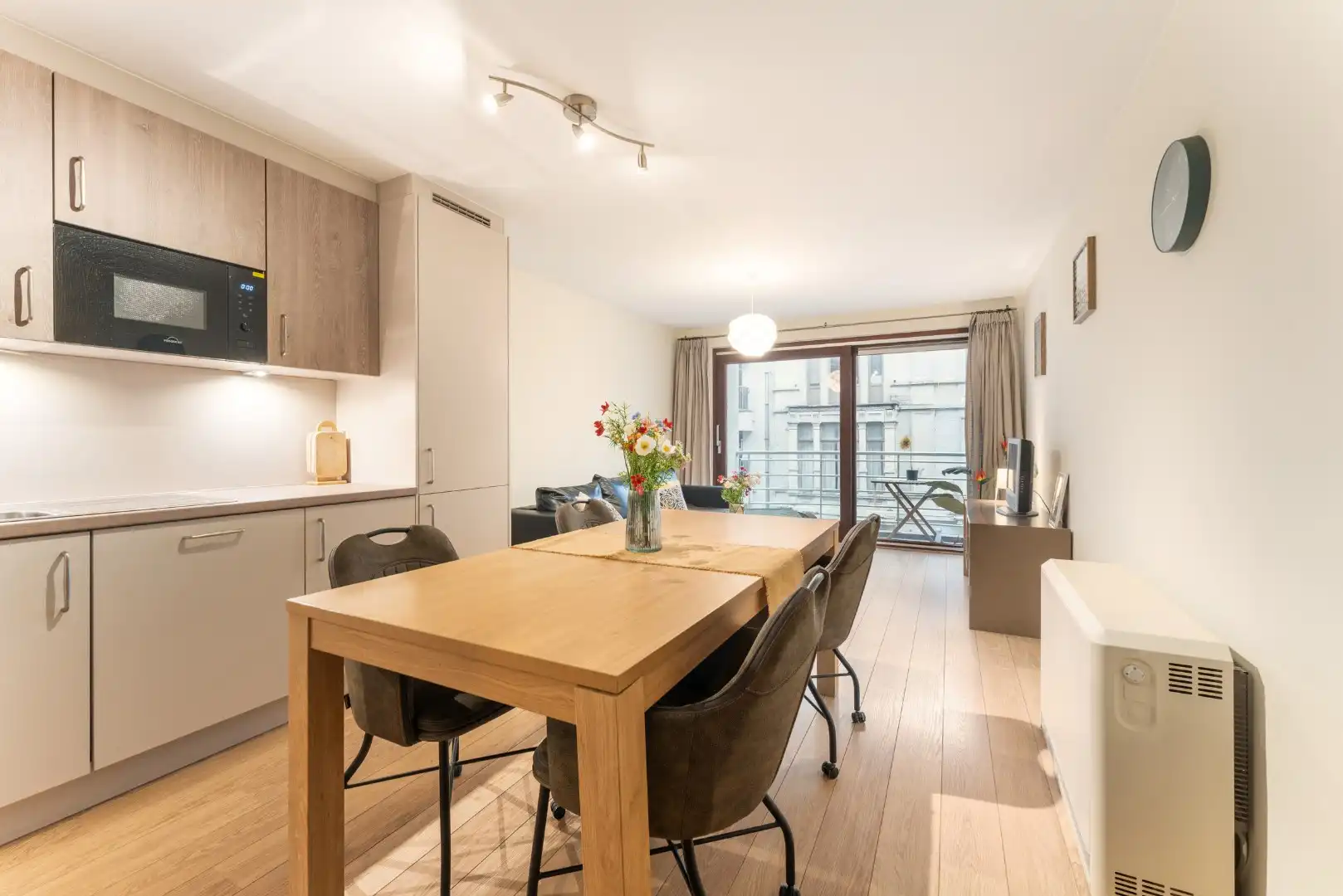 Rustig gelegen 2-slaapkamerappartement in een recent gebouw nabij zee en station – EPC B foto 5