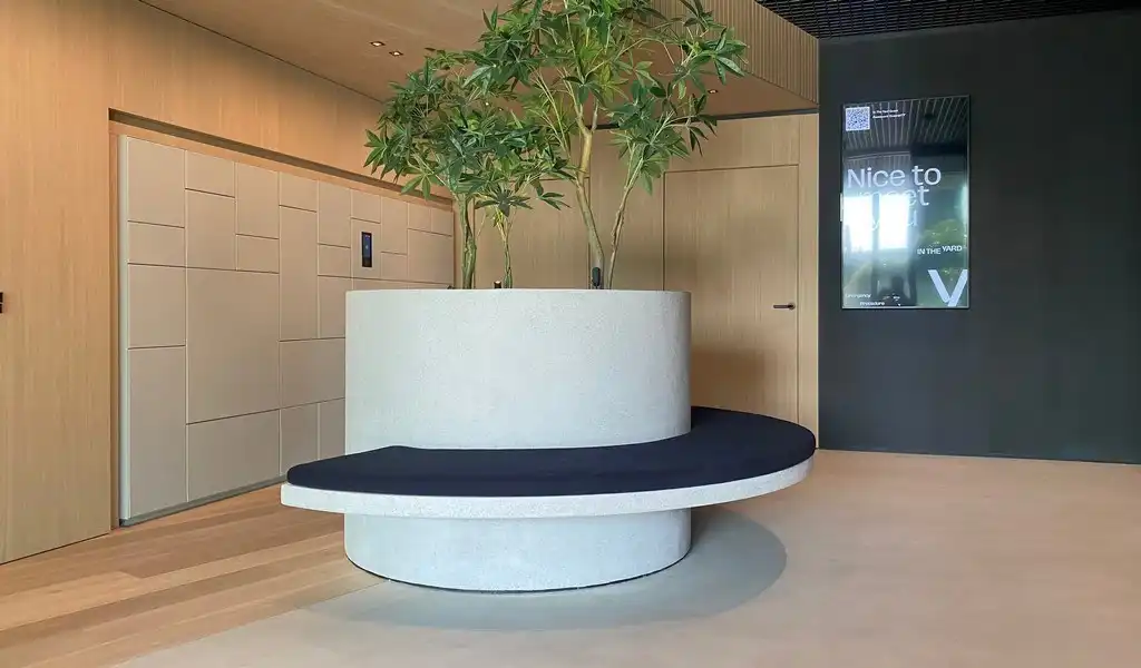 Prachtig gemeubelde kantoren met dienstverlening In The Yard in Drongen foto 3