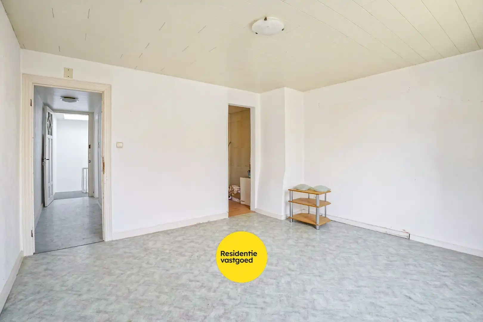 Goed gelegen gebouw op 117m² te De Panne bestaande uit een handelsruimte en woonst.  foto 16