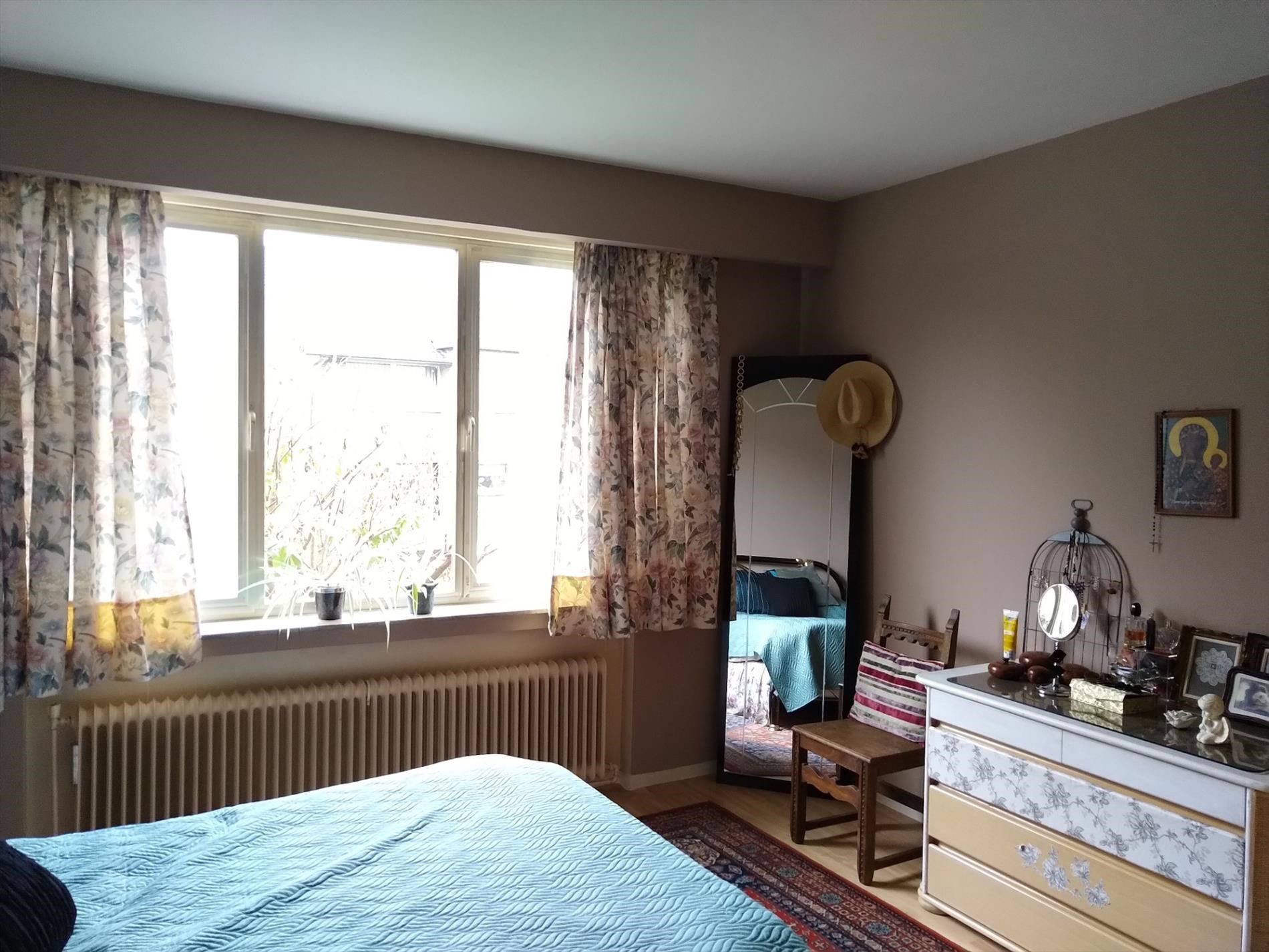 appartement op VERD. 2 met kelderberging en garage foto 9