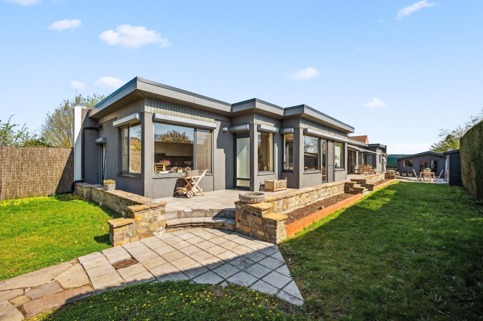 Rustig gelegen bungalow foto 22