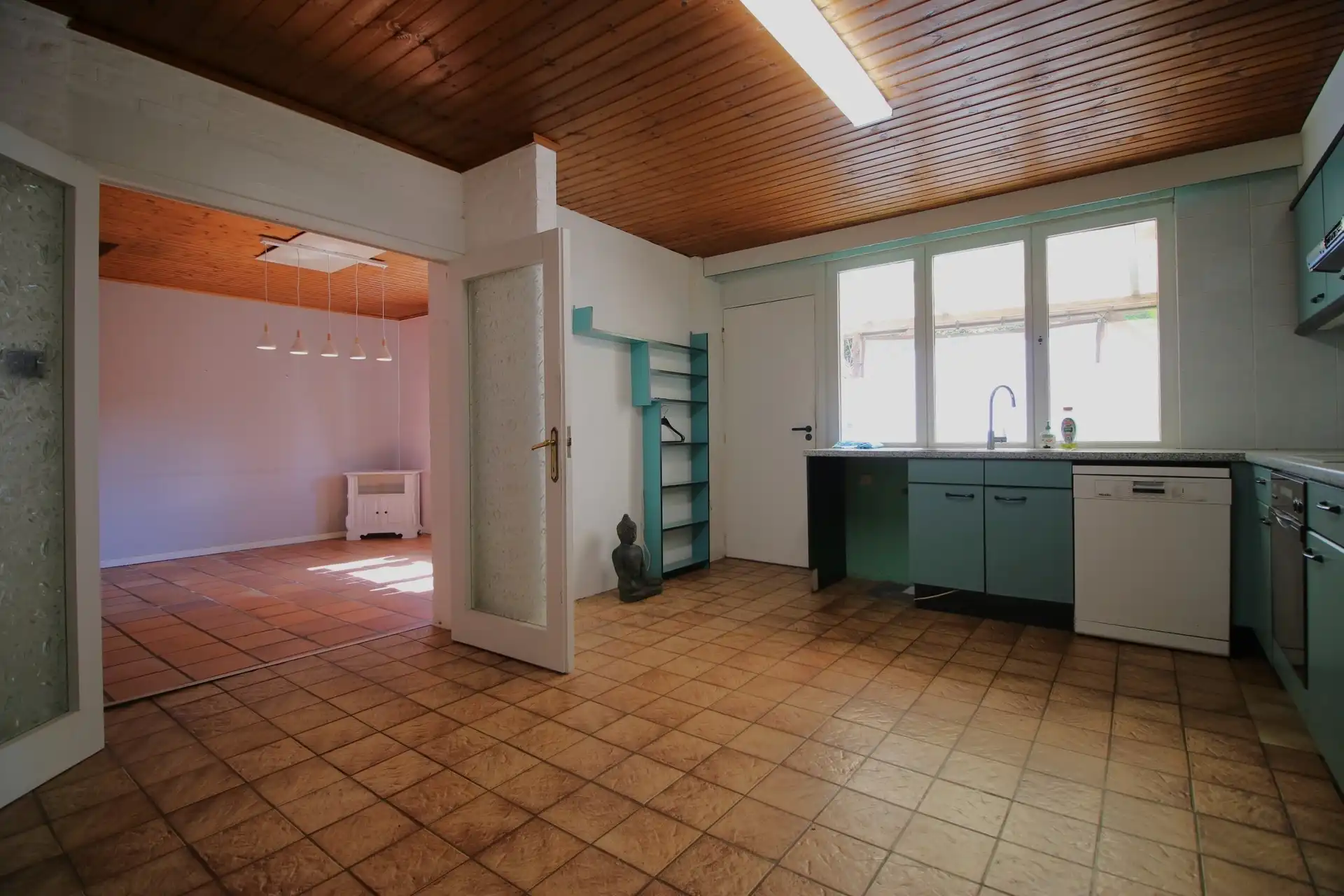Te renoveren woning 3 slpk & tuin foto 5