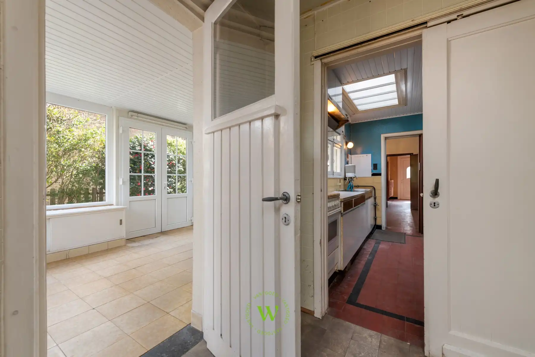 Verrassende en charmante halfopen bebouwing te Assebroek. foto 10