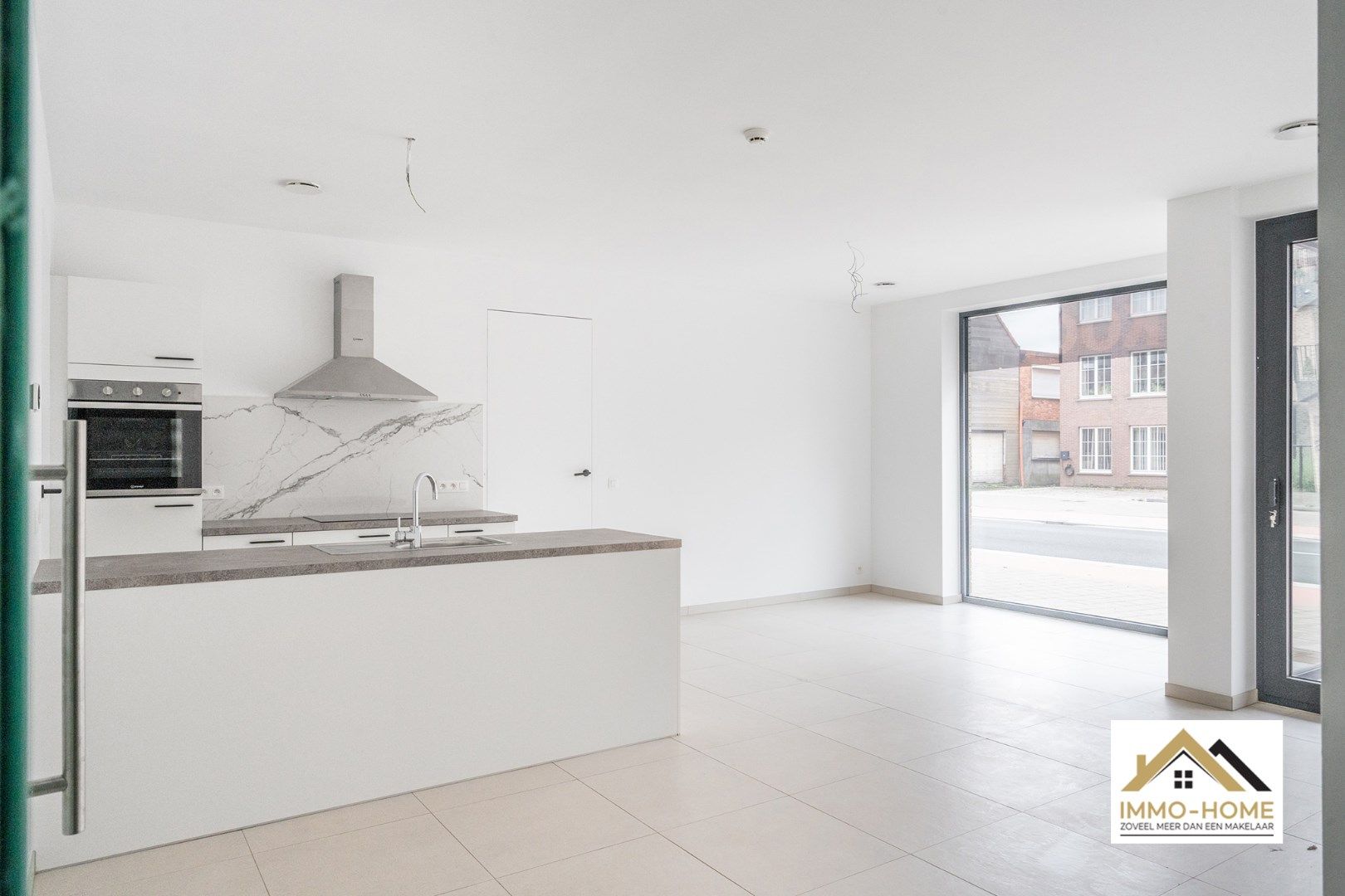 Modern gelijkvloers appartement!! foto 6