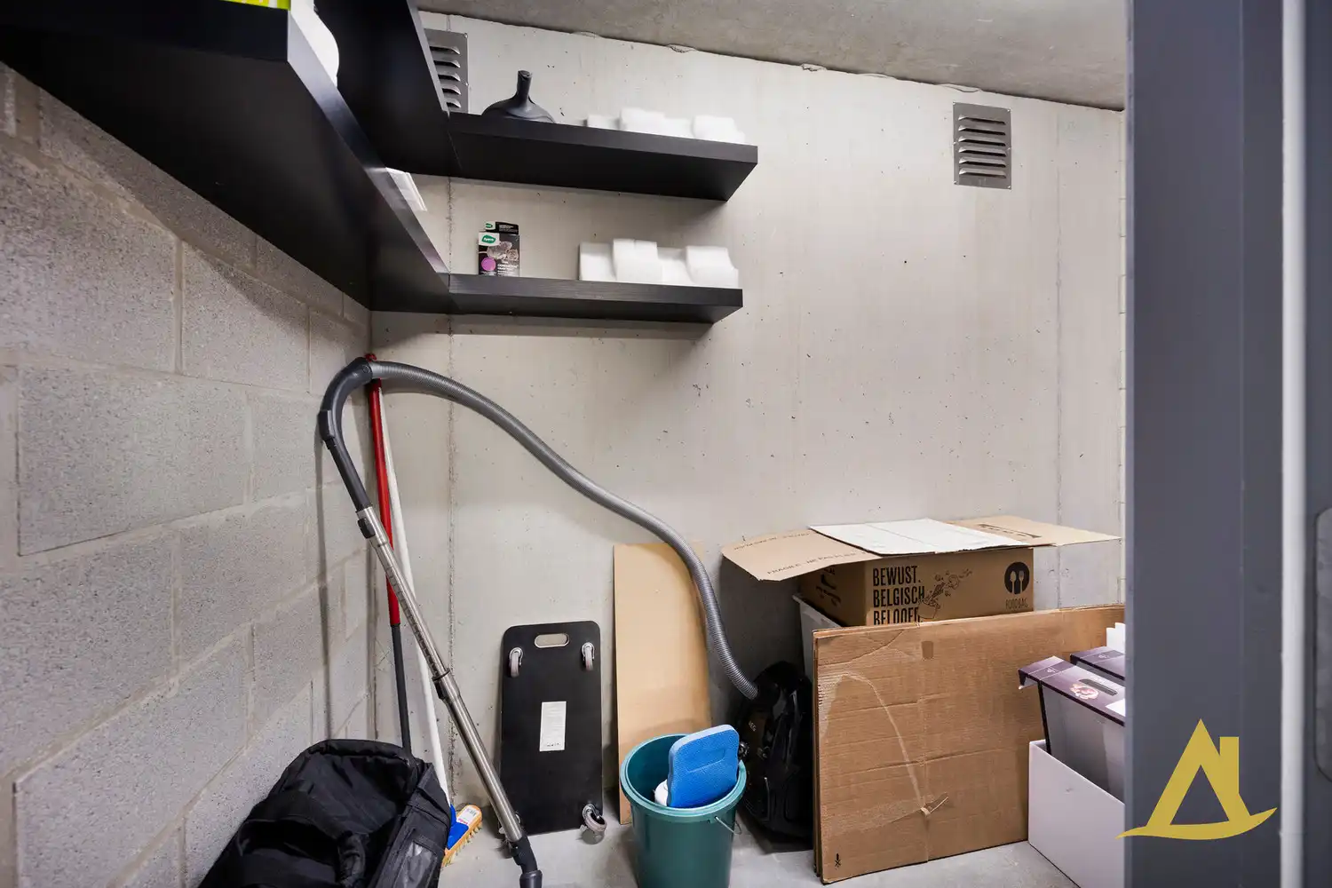 ENERGIEZUINIG APPARTEMENT MET AUTOSTAANPLAATS TE DIEST! foto 23