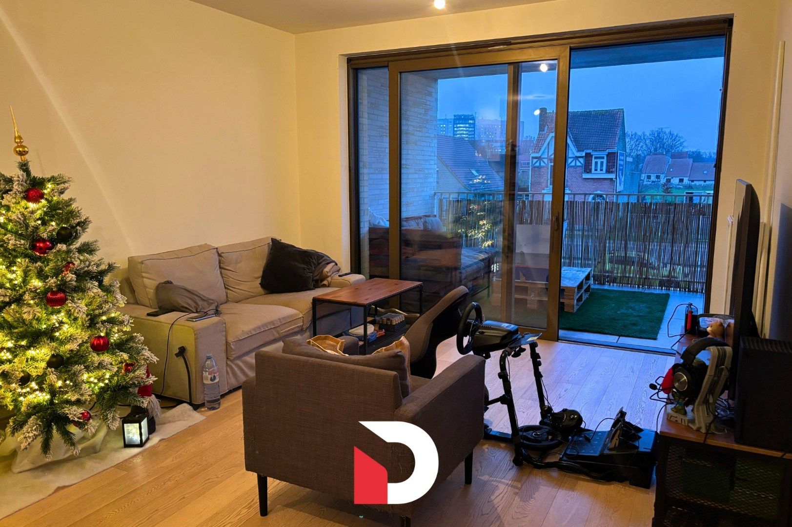 Recent appartement met 1 slaapkamer en ruim terras foto 2