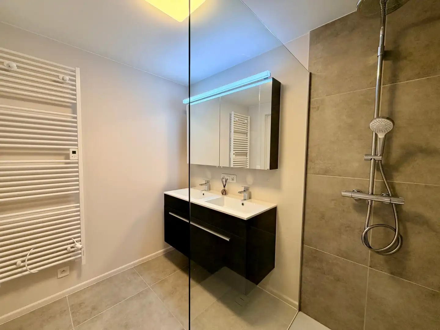 Modern appartement op toplocatie in Rumbeke! foto 12