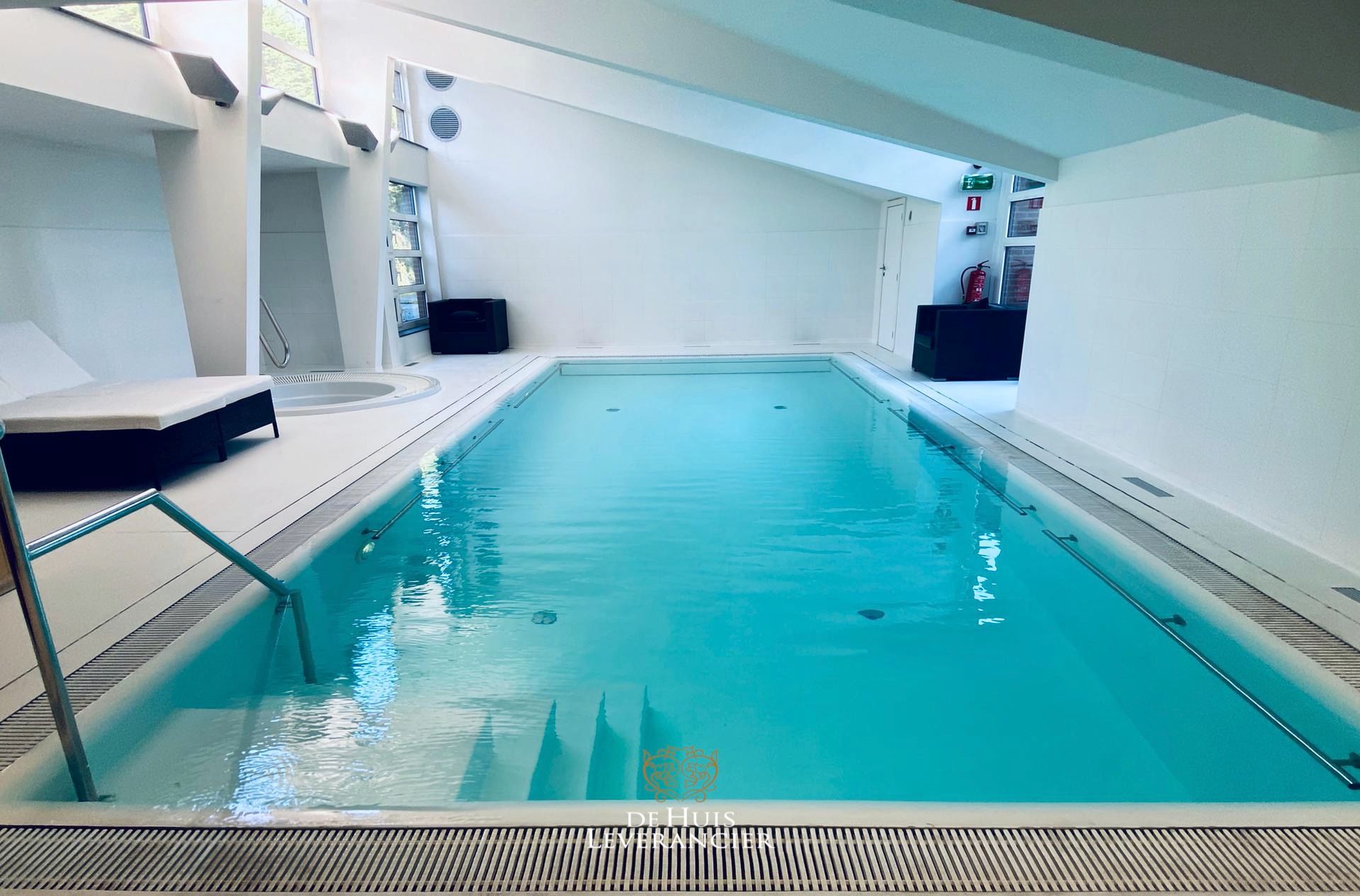 Luxueuze serviceflat met 1 slk en ruim terras foto 22