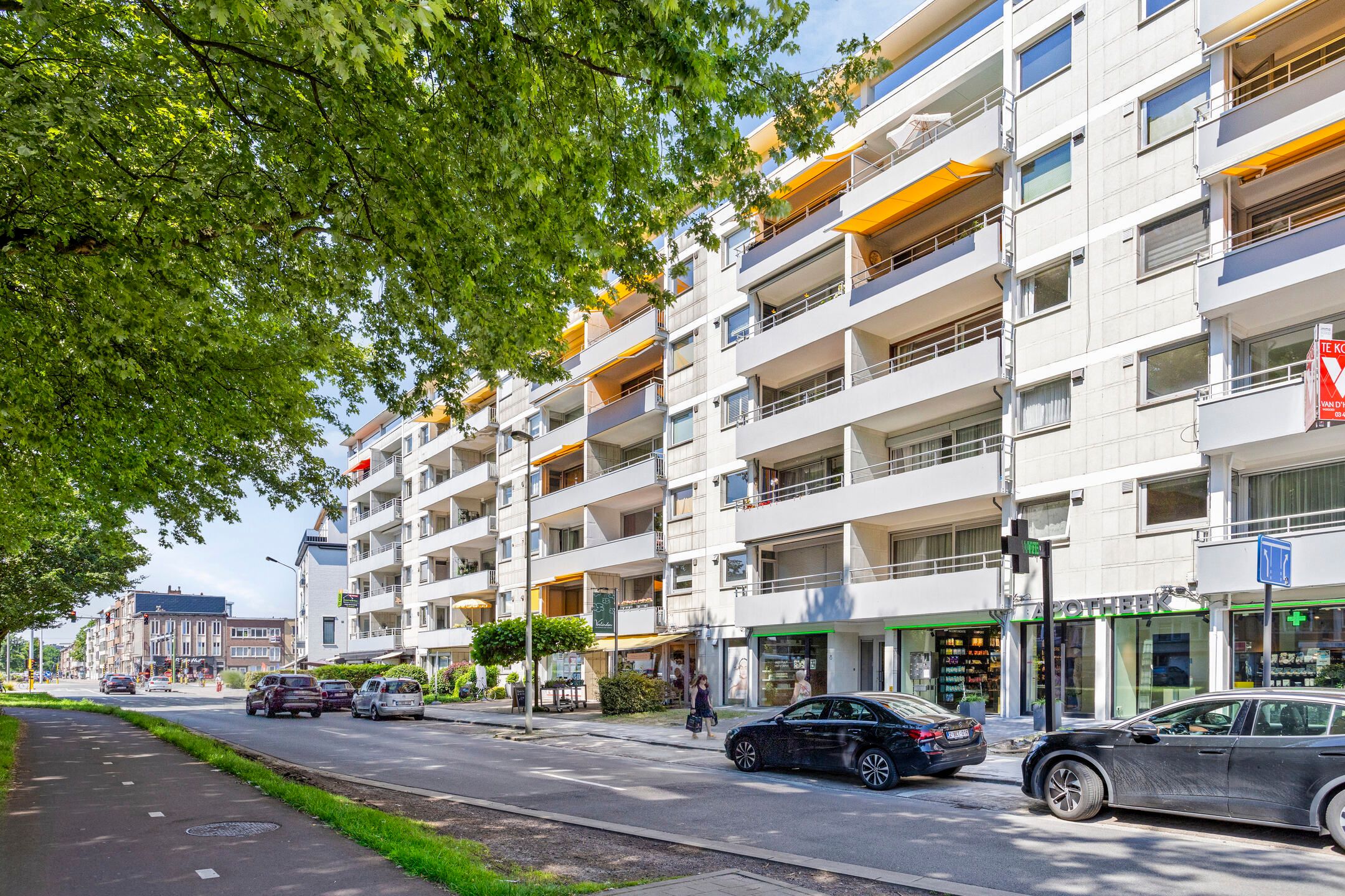 INSTAPKLAAR  LUXE-APPARTEMENT - BERCHEM foto 14