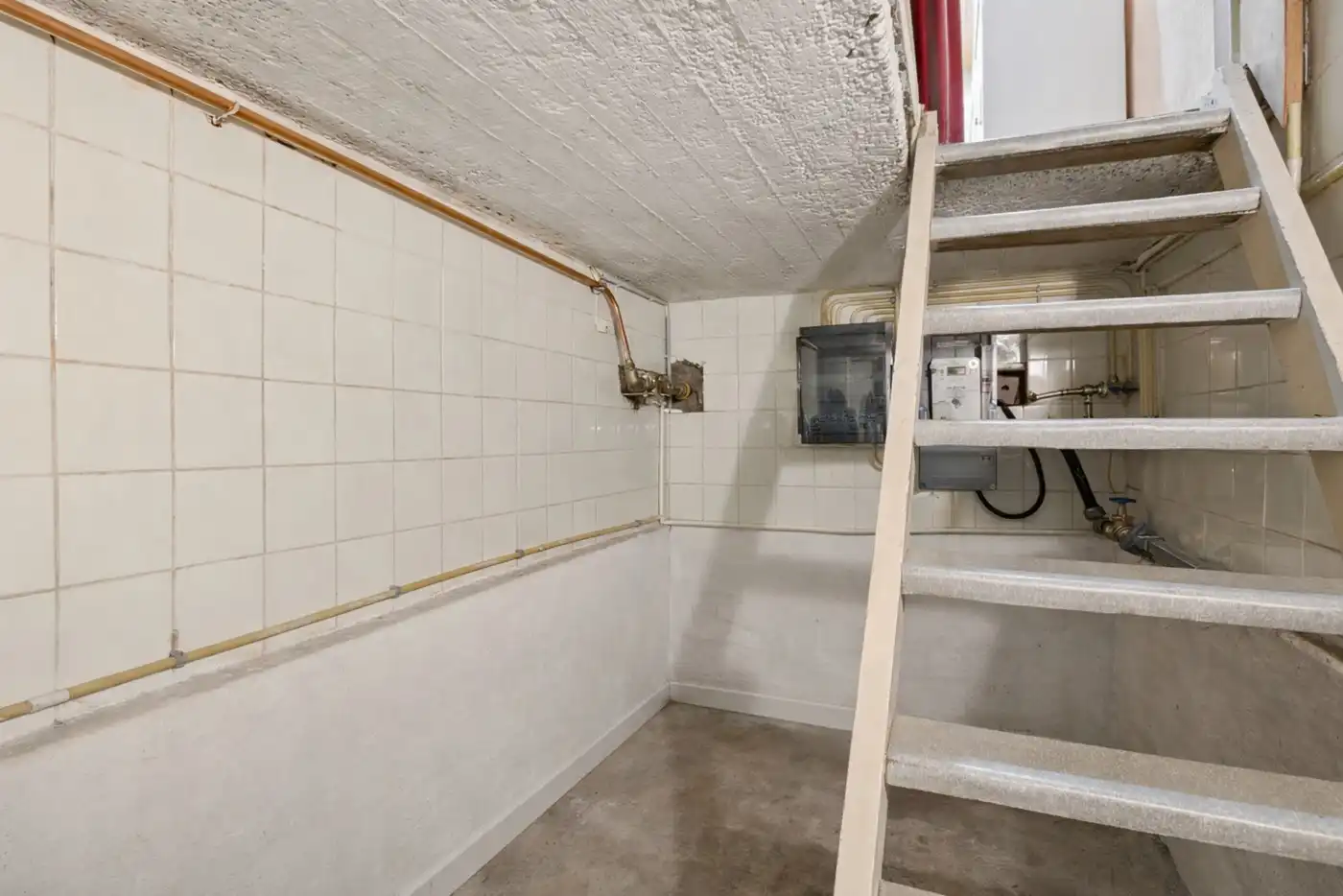 Knusse, centraal gelegen woning met 2 slpk. en garage foto 21