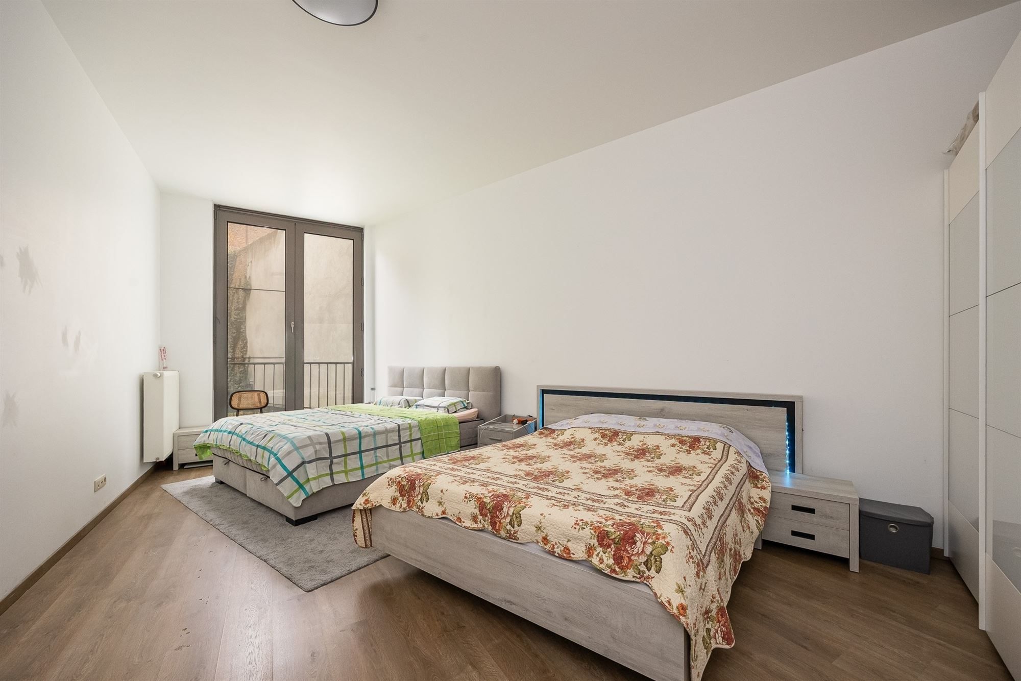 Ruim en lichtrijk 2 slpkr. app. met terras op TOPlocatie foto 12