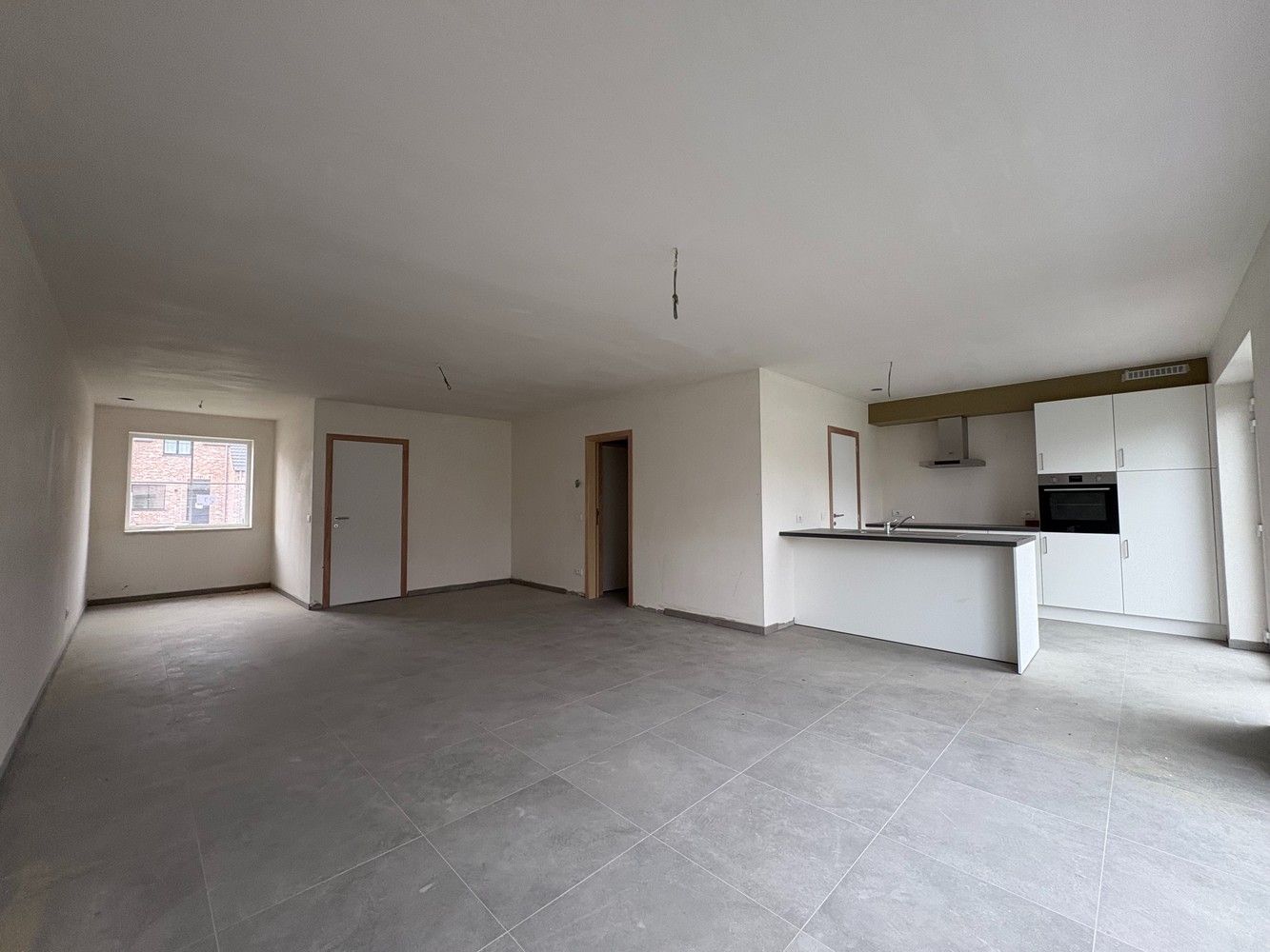 Nieuwbouwwoning met 4 slaapkamers + garage foto 3