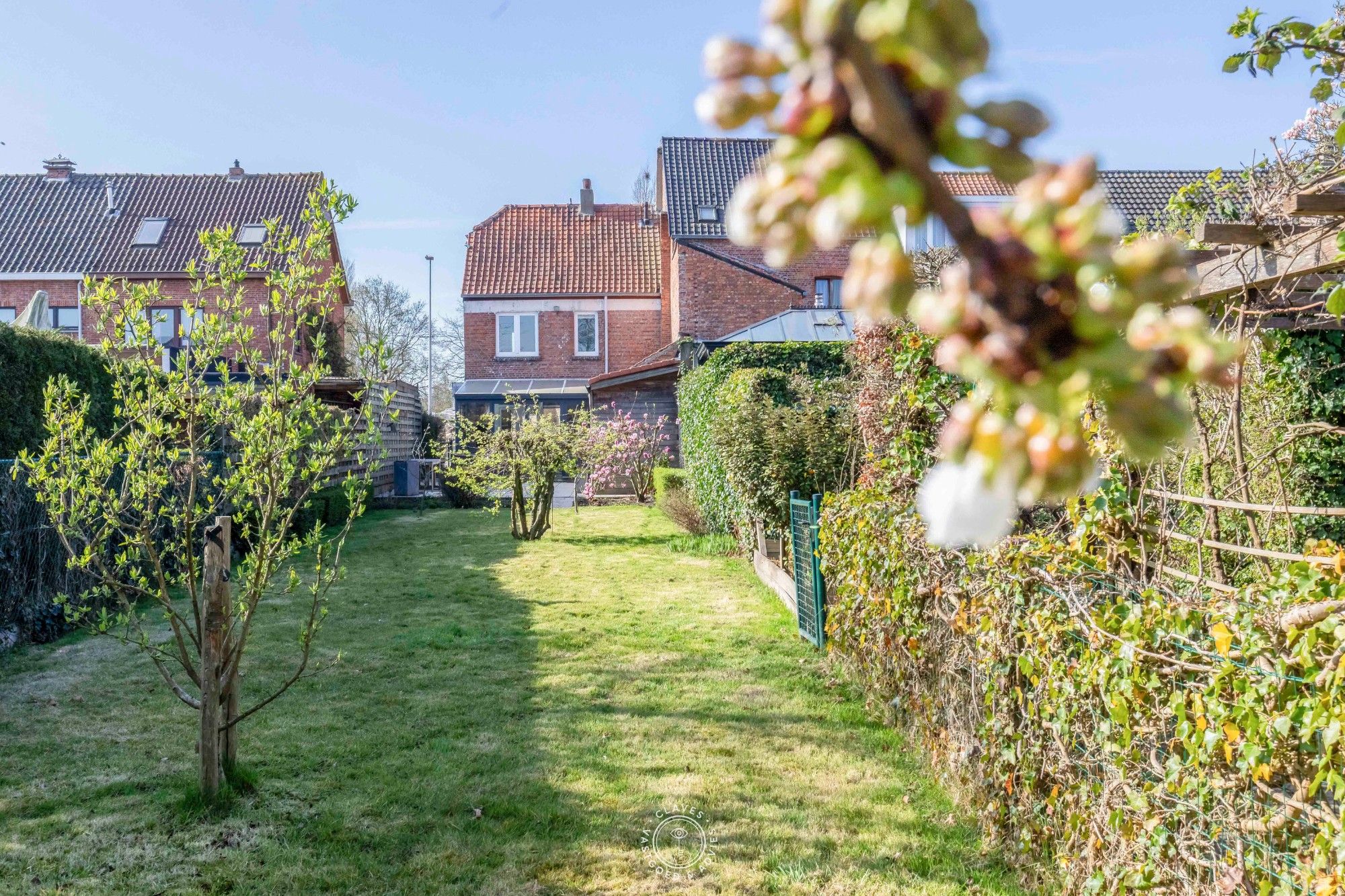 Hoofdfoto van de publicatie: Gezellig wonen met idyllische tuin, vlak bij het centrum