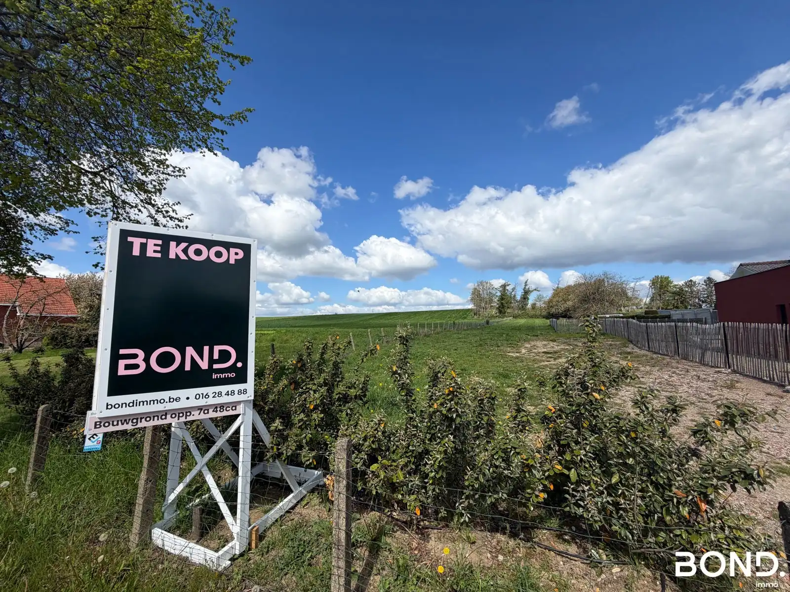 Bouwgrond op gunstige locatie! foto 2