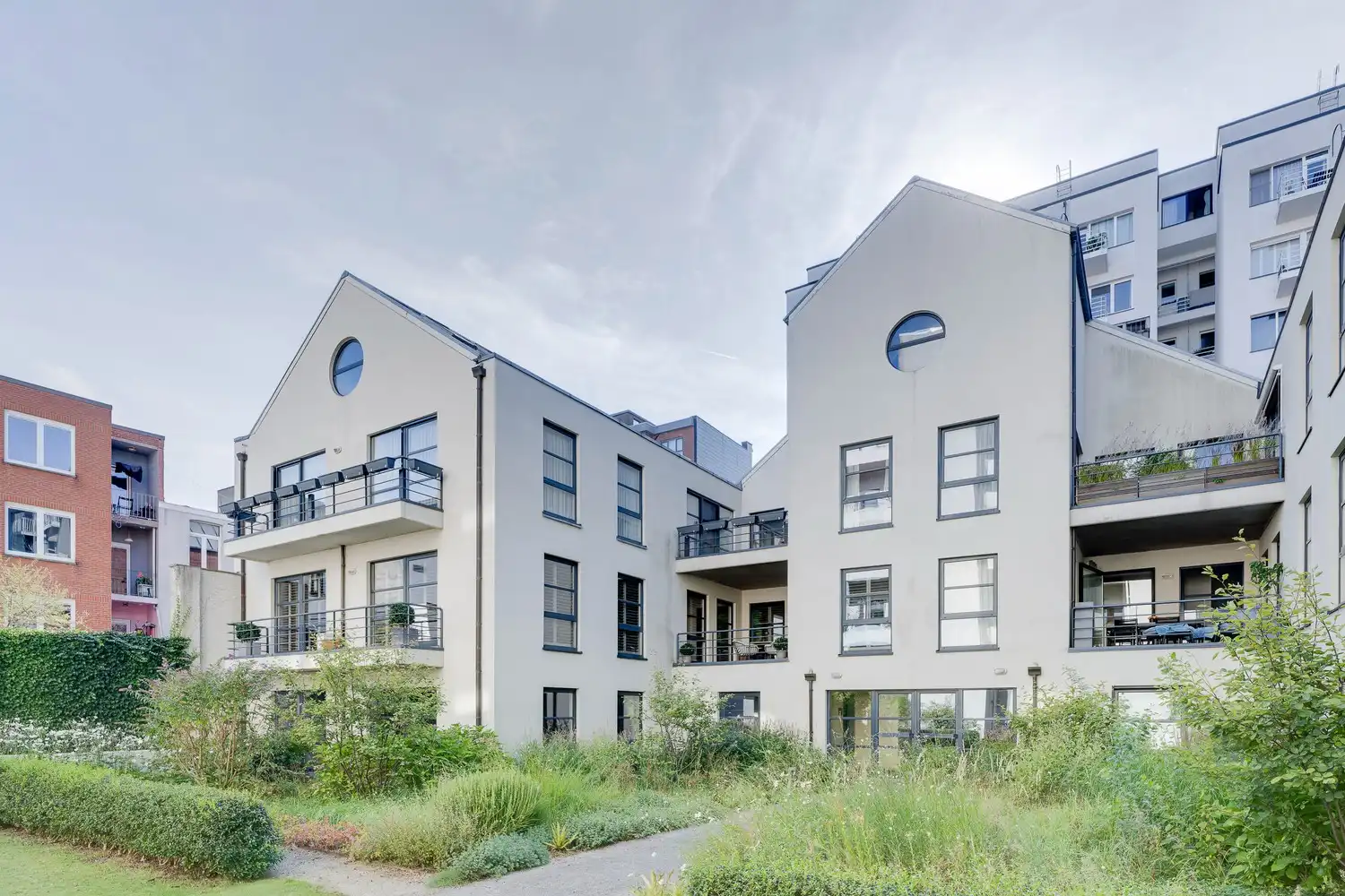 Ruime loft met 5 slaapkamers! foto 33