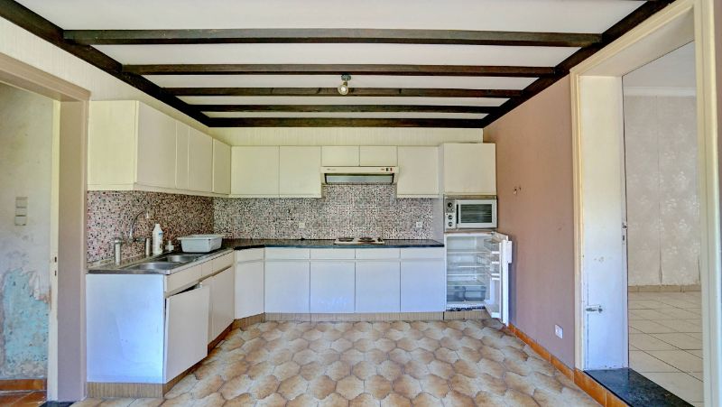 Te renoveren woonhuis van 140m² in half-open-bebouwing met tuin op 3 are 53 ca foto 8