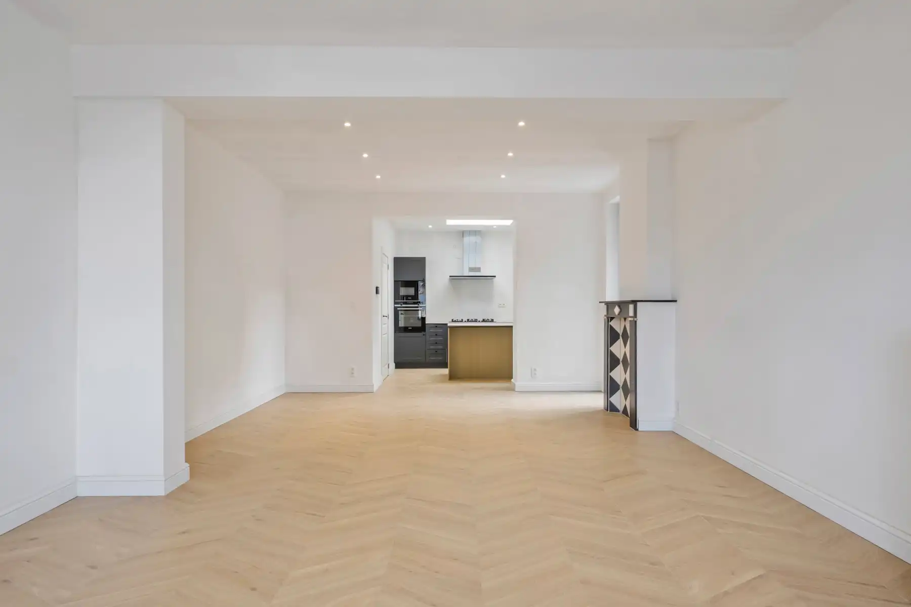 Charmante, volledig gerenoveerde woning foto 4