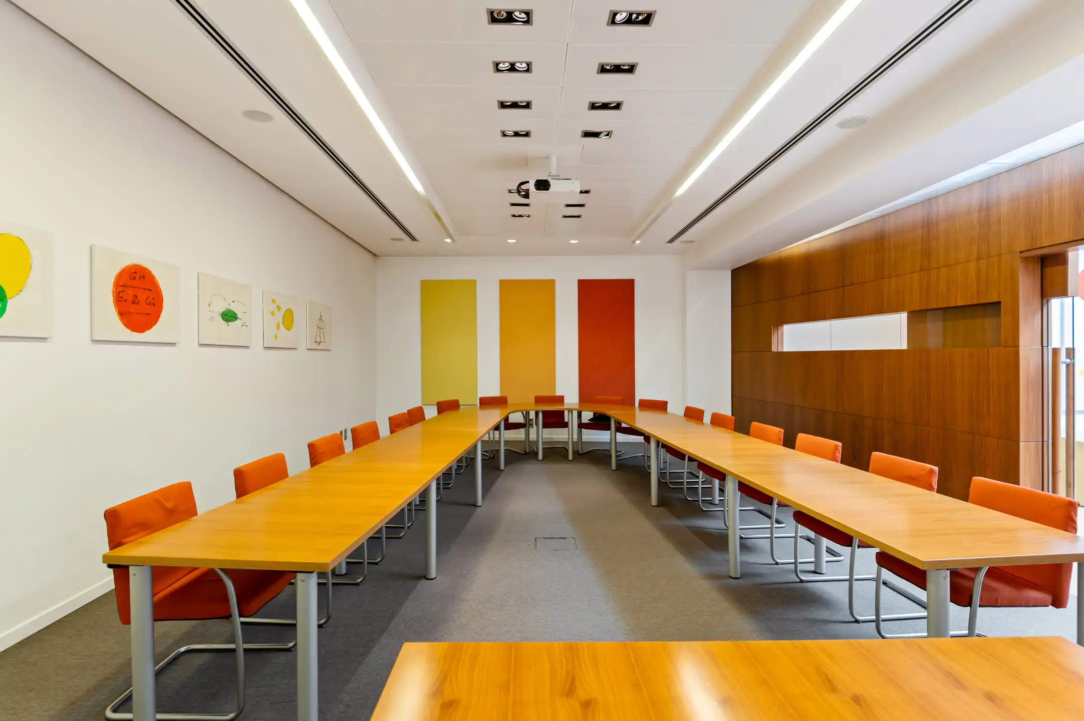 Instapklaar kantoorgebouw in het centrum van Antwerpen!  foto 26