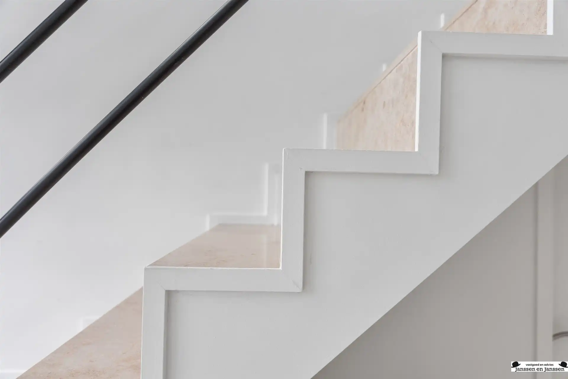 Energiezuinige woning op een perceel van 1991 m2 foto 14