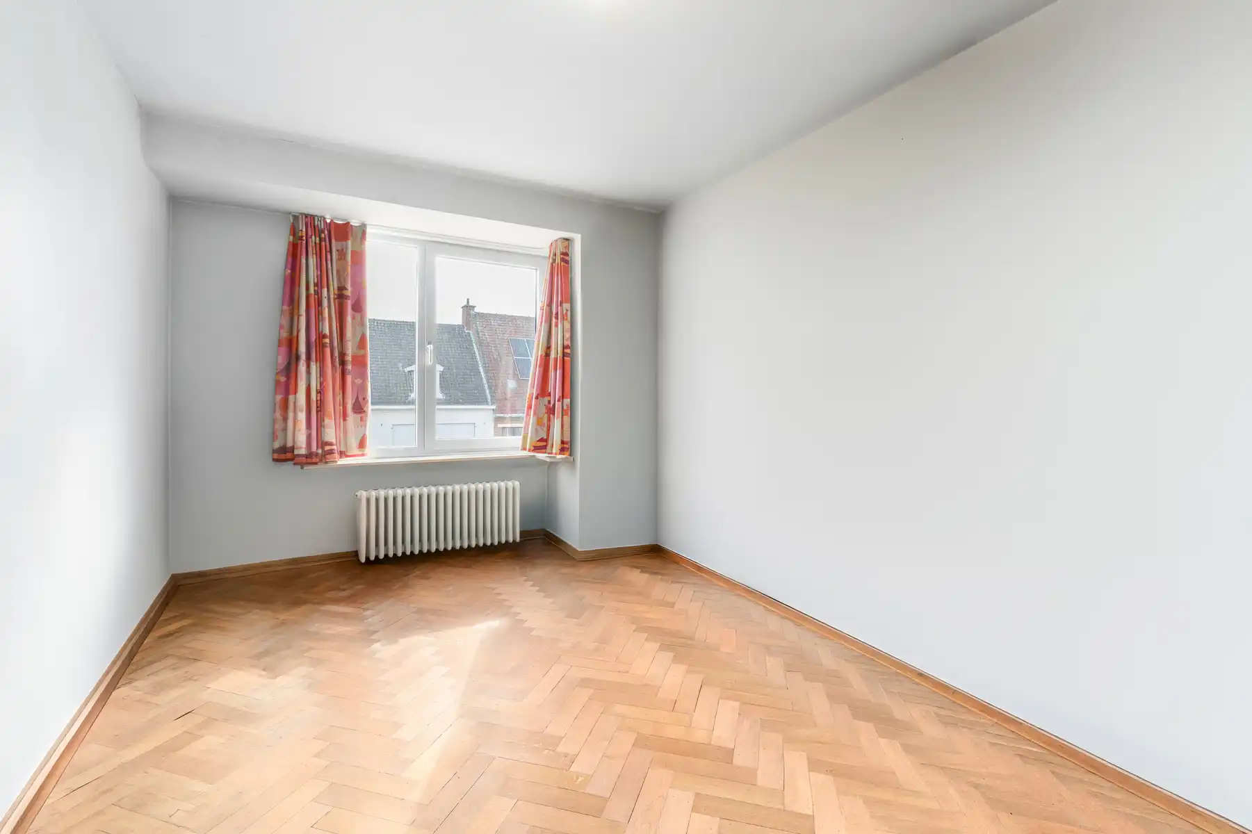  Instapklare woning,: garage,3 slaapkamers,tuin en terrassen foto 12