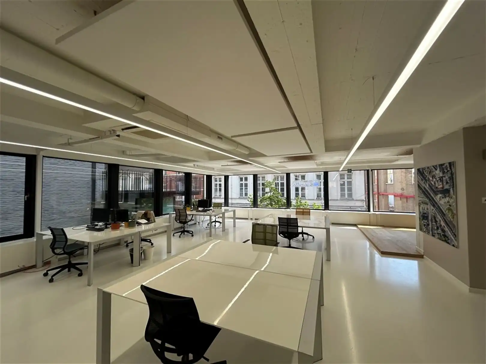 Kantoorgebouw foto 3