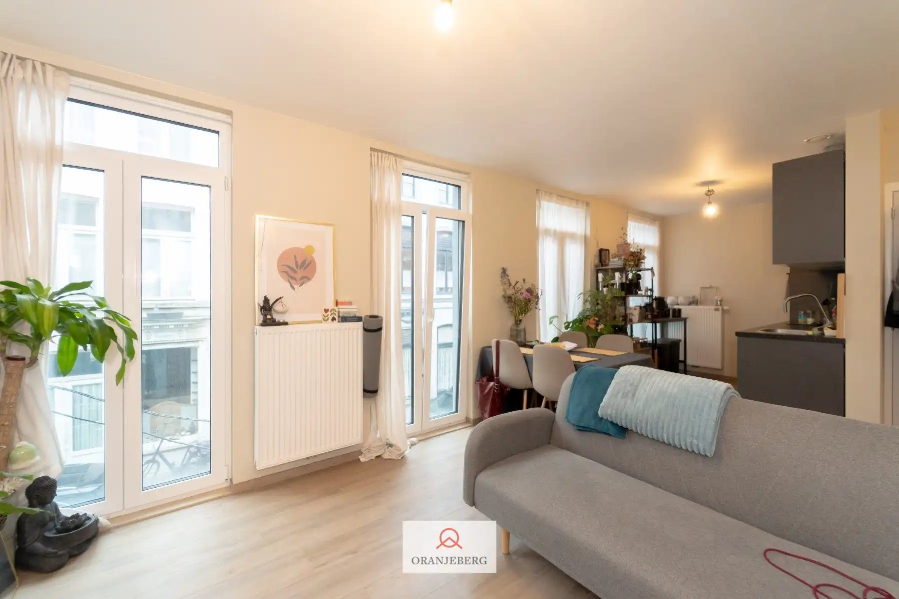 Compleet gerenoveerd 2slpk appartement hart Gent foto 8