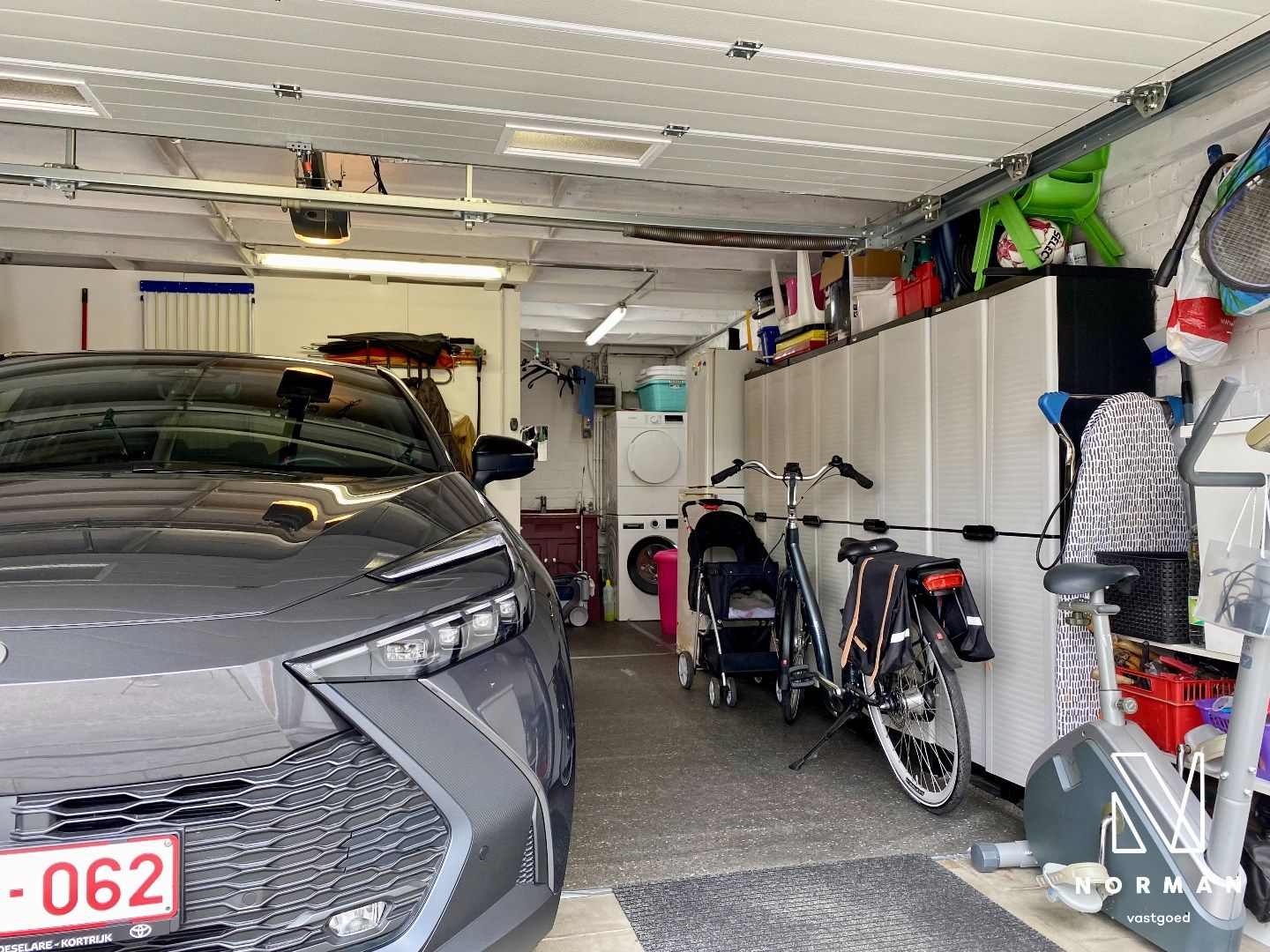Instapklare woning met grote garage en uitweg in Harelbeke! foto 19