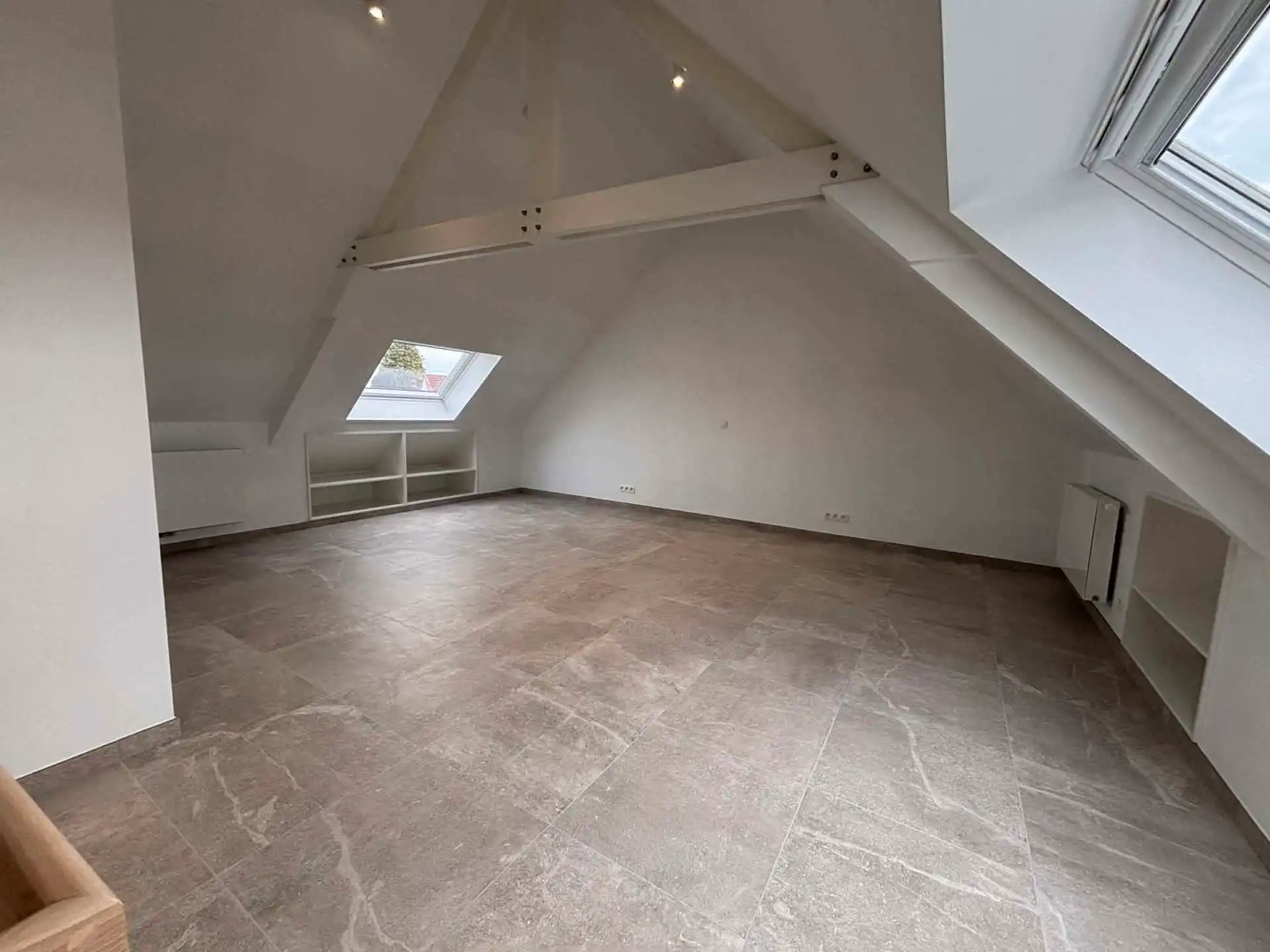 AAIGEM - Unieke totaalrenovatie foto 18