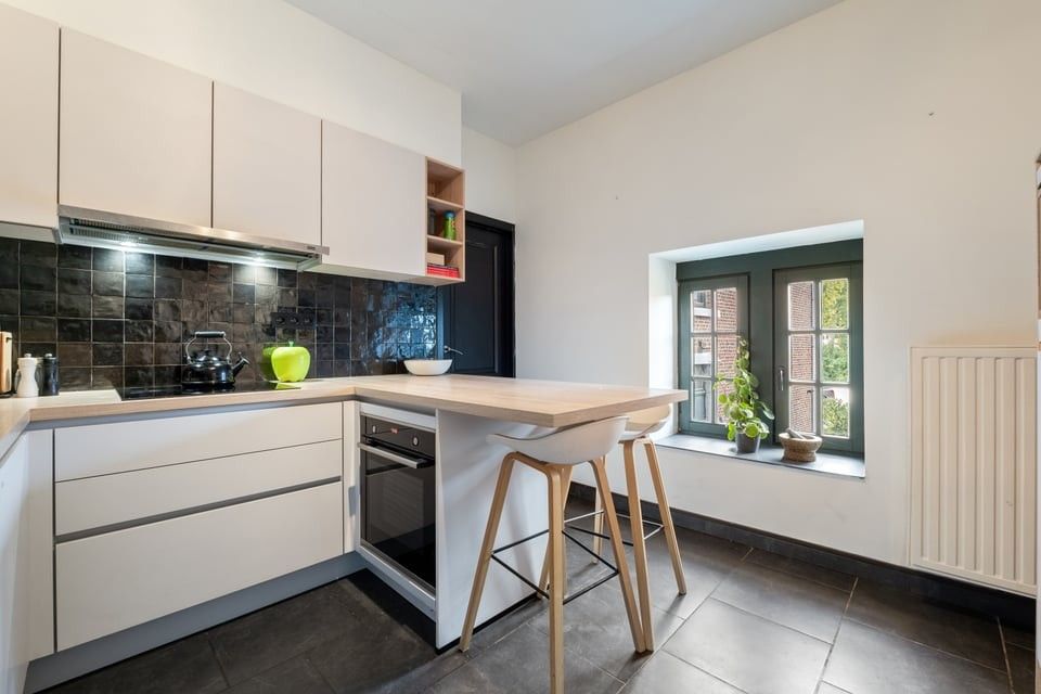 INSTAPKLAAR APPARTEMENT MET 2 SLKS, 2 AUTOSTAANPLAATSEN EN GEMEENSCHAPPELJKE TUIN OP TOPLOCATIE foto 14