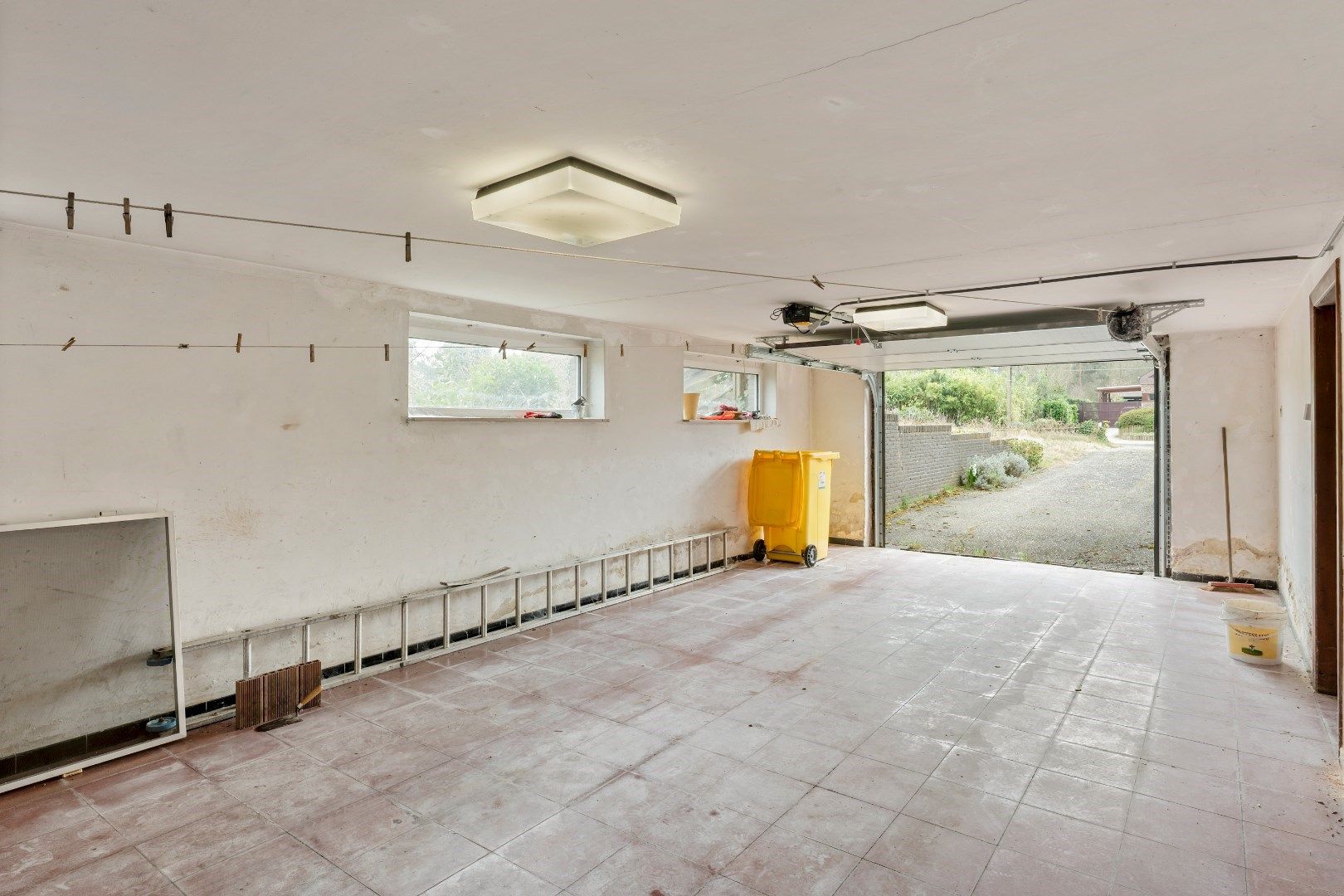 Woning met tuin, garage en 3 slaapkamers met 1715m² oppervlakte foto 18