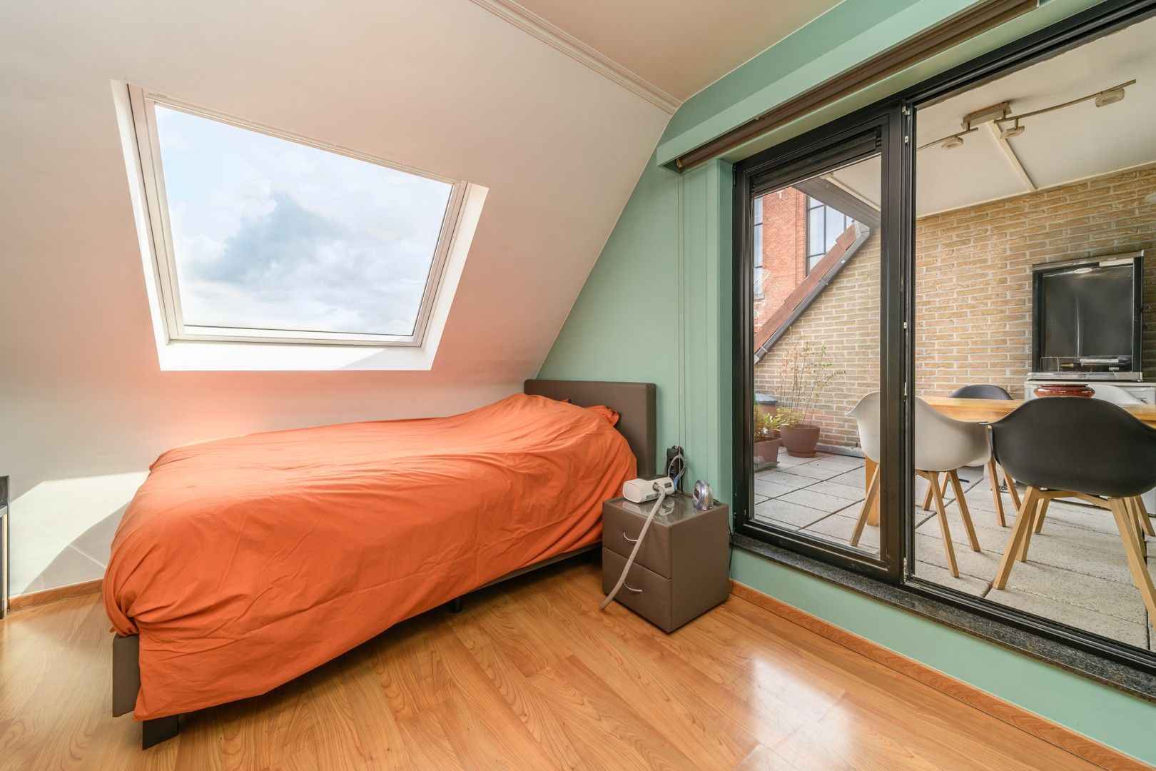 Gezellig en ruim duplex-appartement in centrum Aalst foto 7