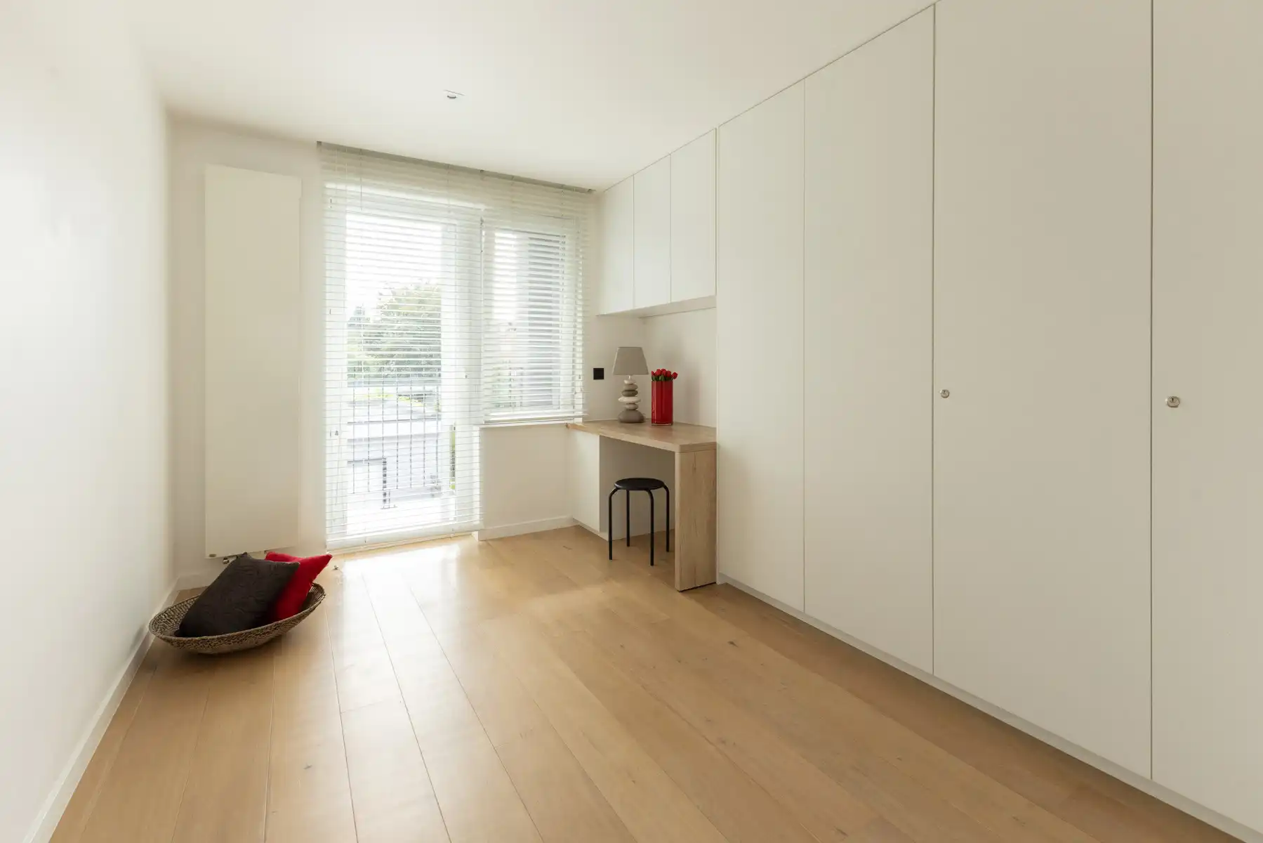 Volledig gerenoveerd appartement met 2 slaapkamers en terras foto 8