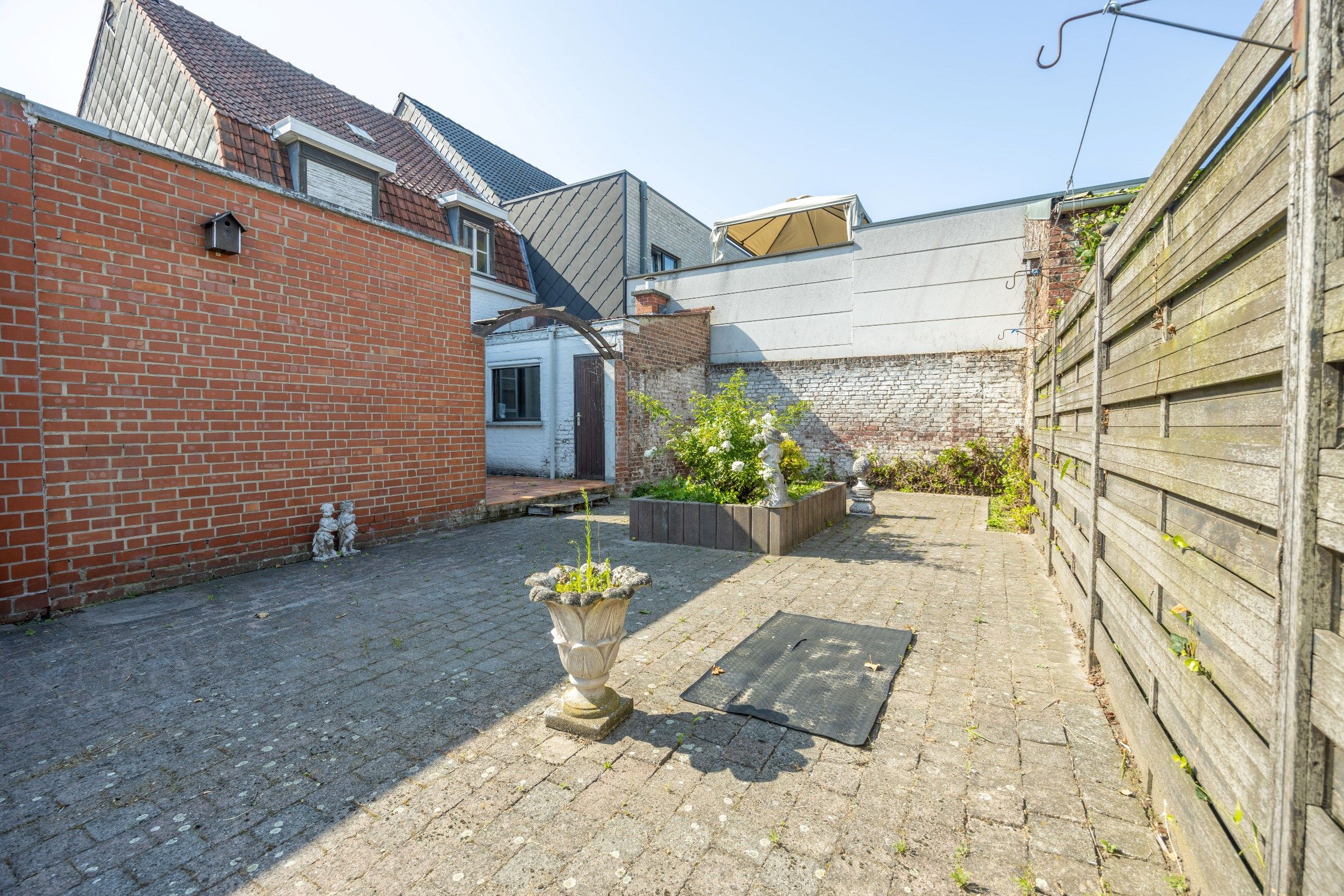 TE RENOVEREN WONING MET GARAGE foto 14