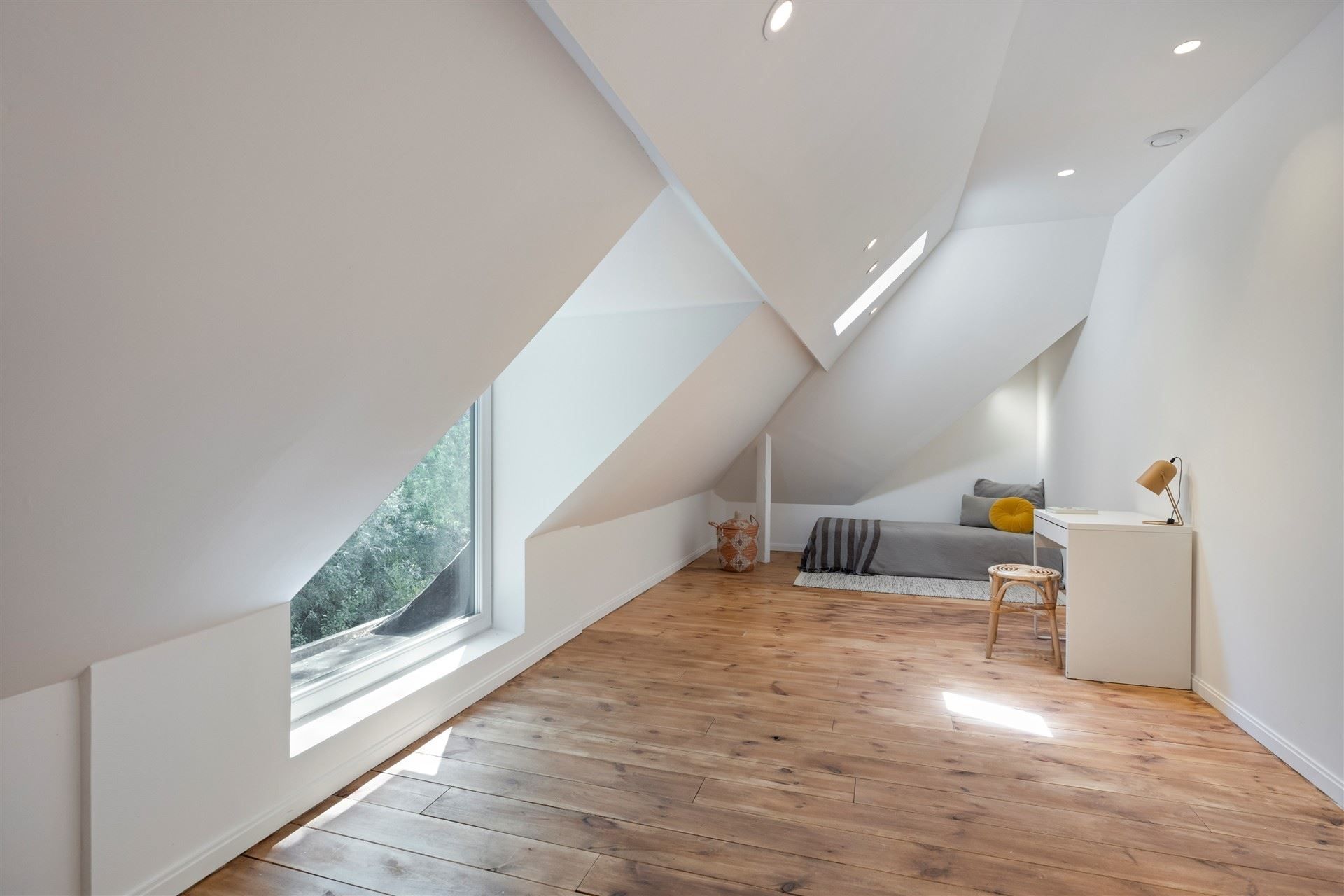 Top-notch gerenoveerde villa met 4 slaapkamers en 3 badkamers op 705m² met zuidtuin foto 30