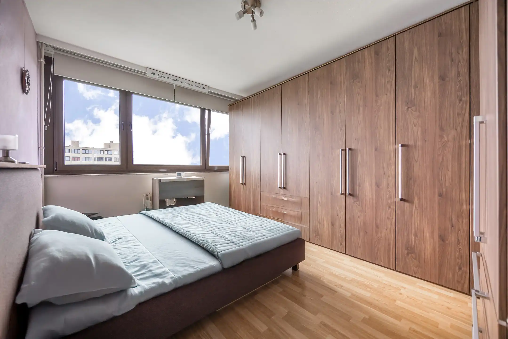 Mooi verzorgd appartement op 12de verdieping  met prachtig zicht, 2 slaapkamers en ondergrondse staanplaats foto 12