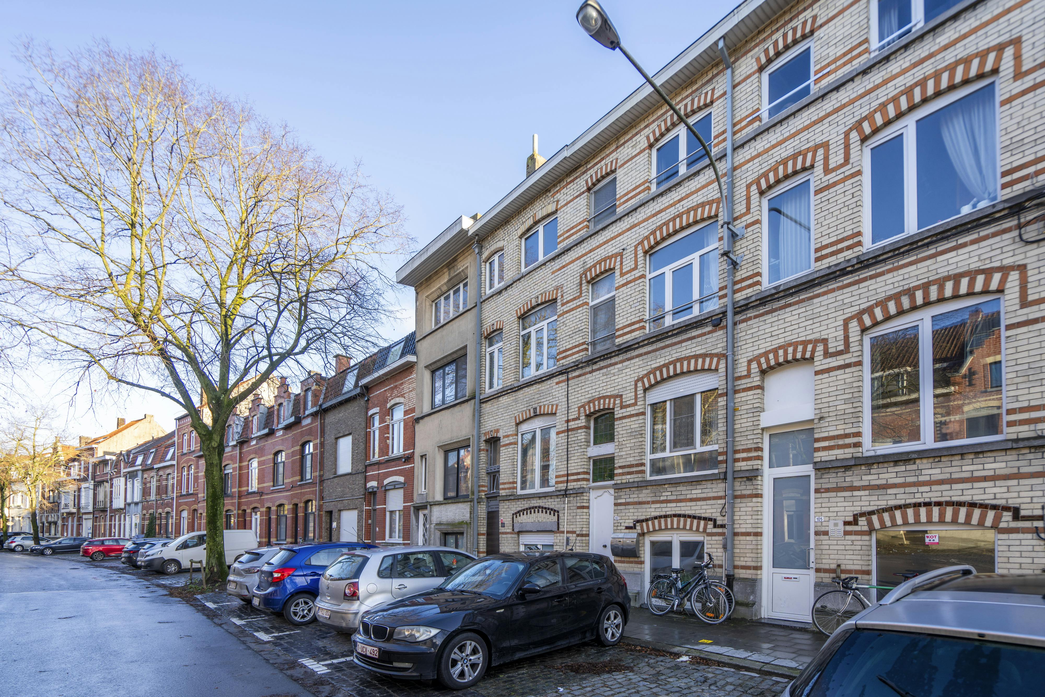 Opbrengsteigendom met twee appartementen te koop in Kortrijk foto 32