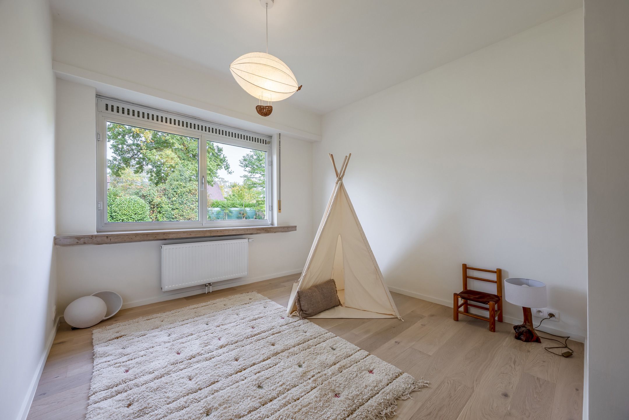 Stijlvol gerenoveerde woning in charmante Bloemenwijk foto 21